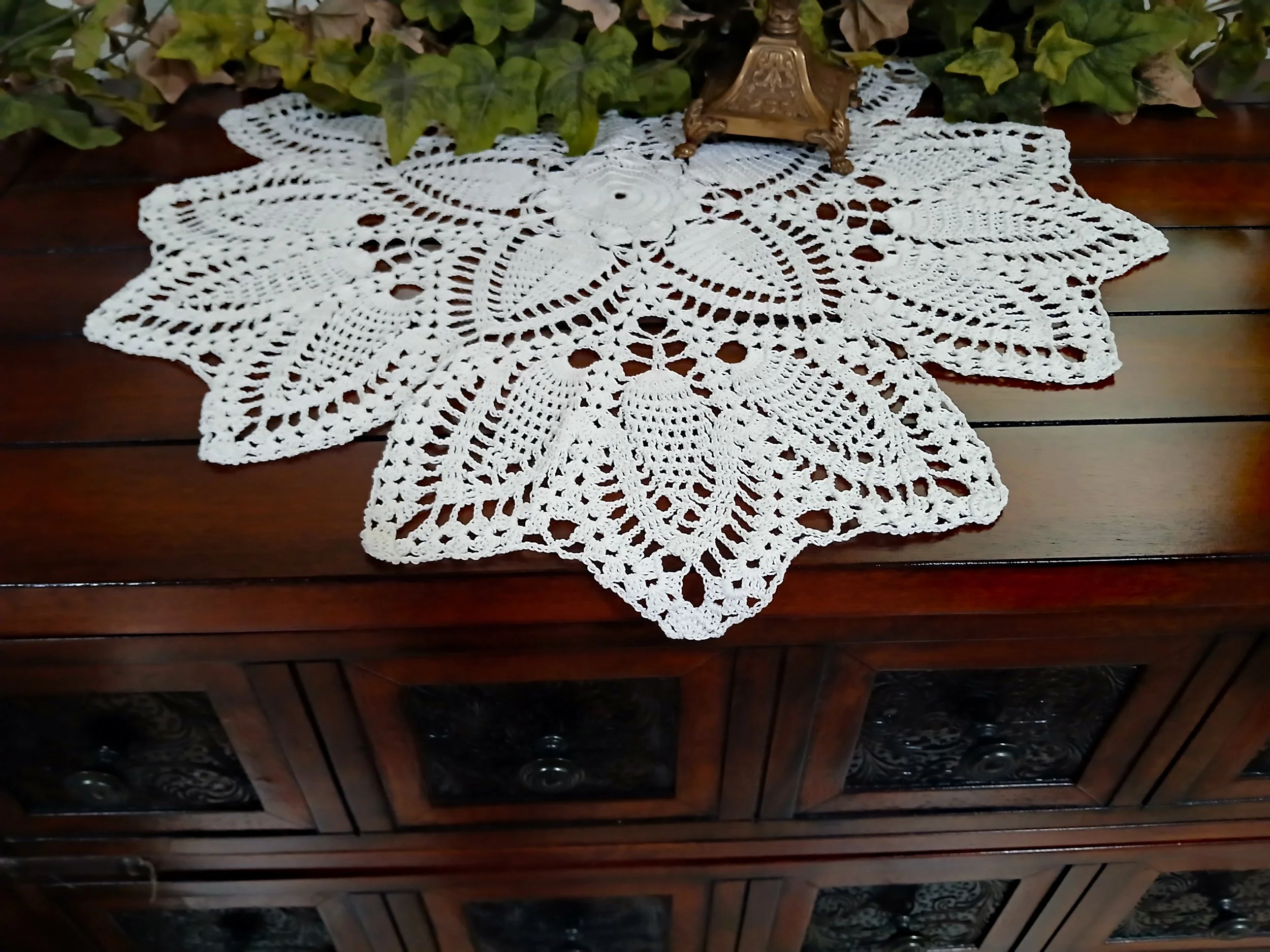 Handmade Crochet Lace Pineapple Doily, 22 Inch Centerpiece Table Cover In Crisp White 100% Cotton
