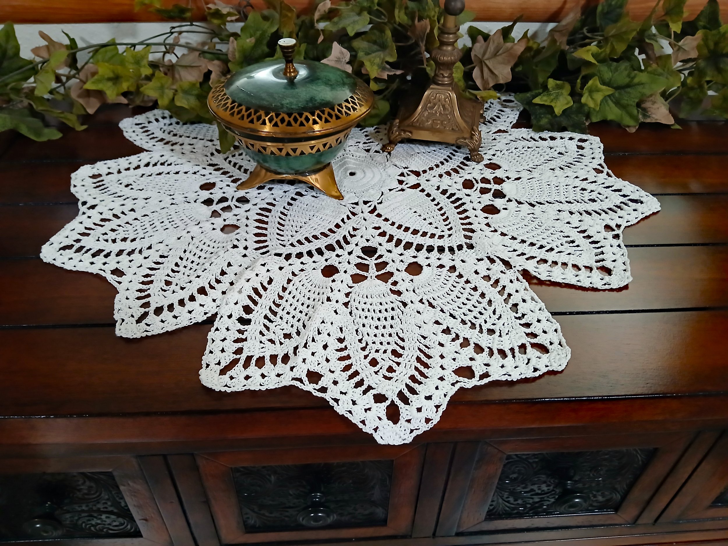 Handmade Crochet Lace Pineapple Doily, 22 Inch Centerpiece Table Cover In Crisp White 100% Cotton