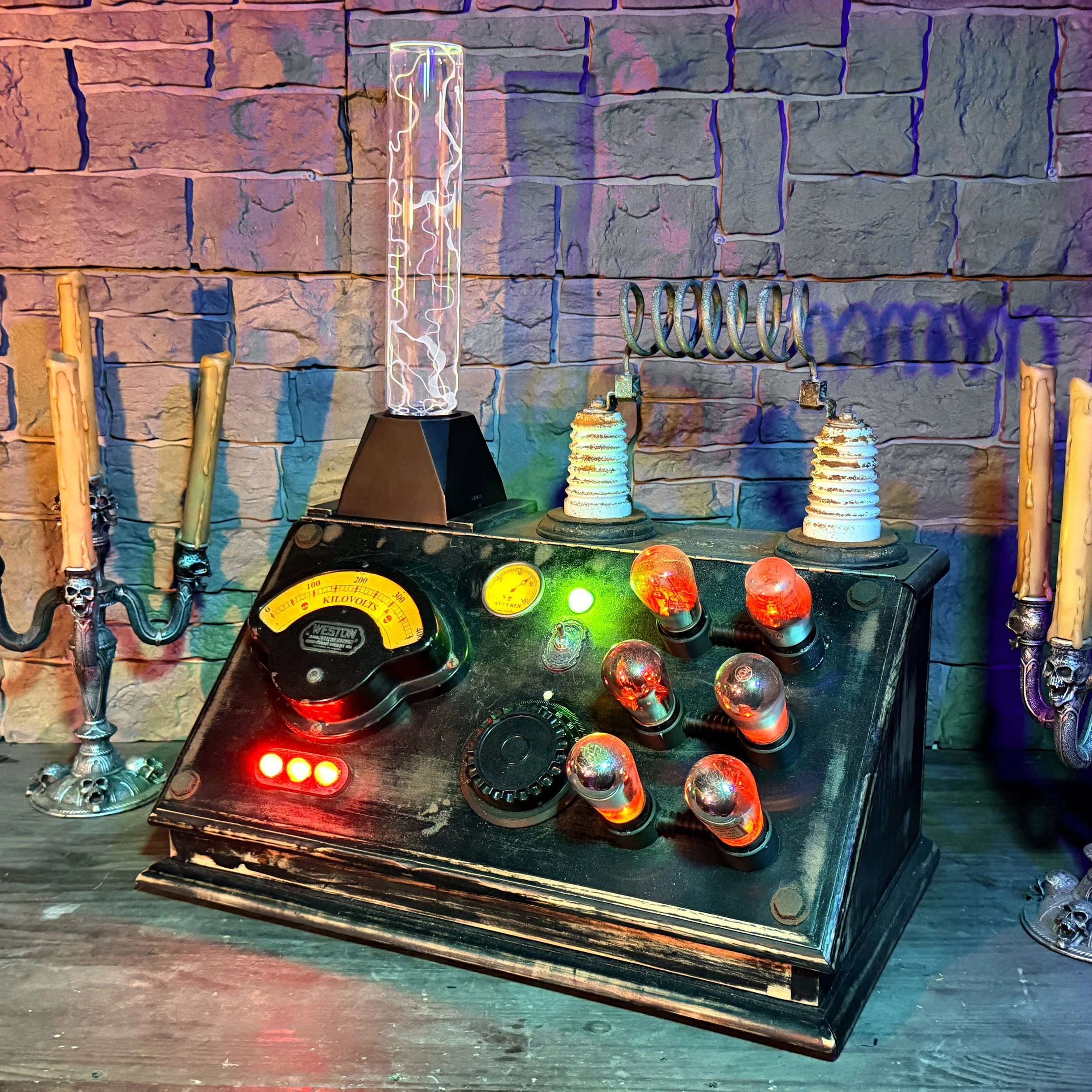 Plasmatronic Voltage Regulator
