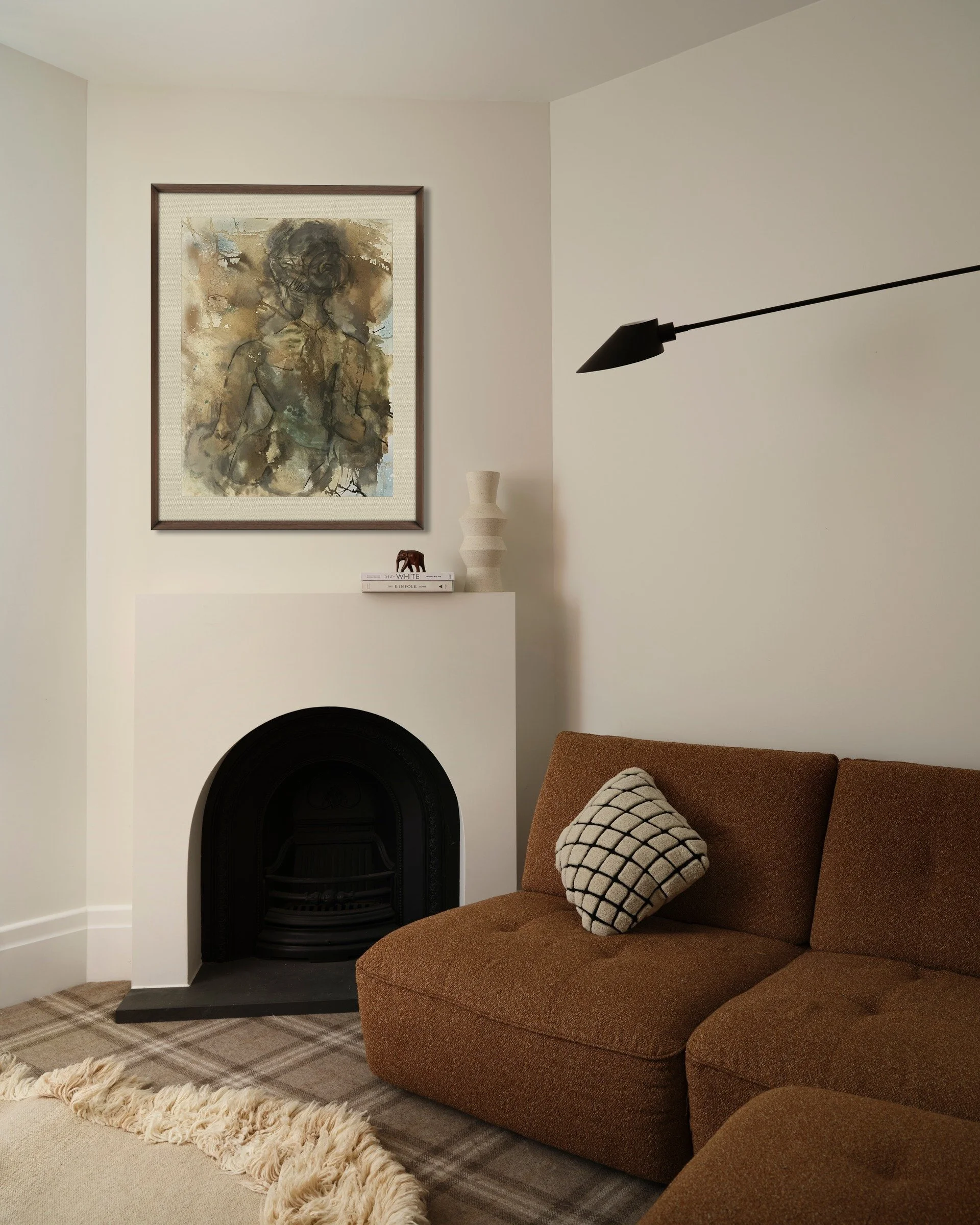 jordanna-swiatlo-sole-01-fireplace-corner.jpg