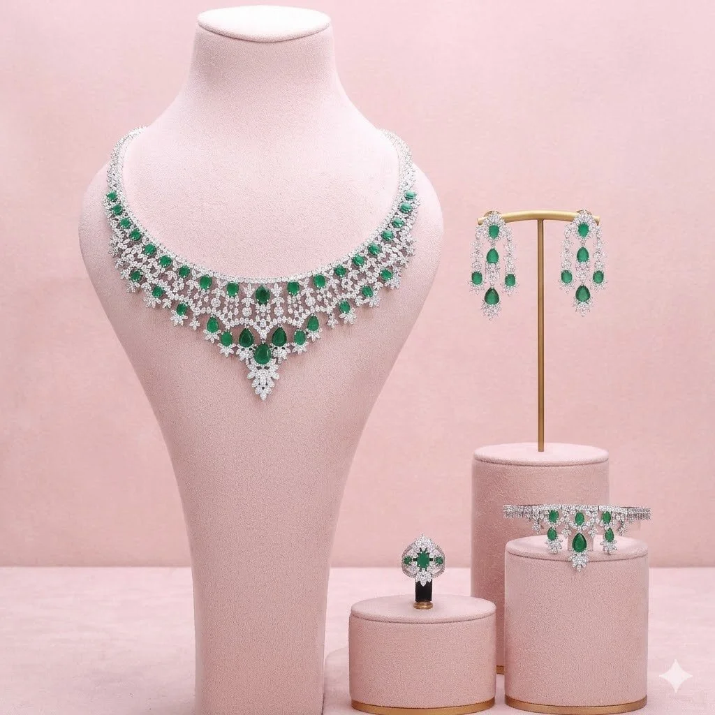 Emeraluxe Jewelry Set