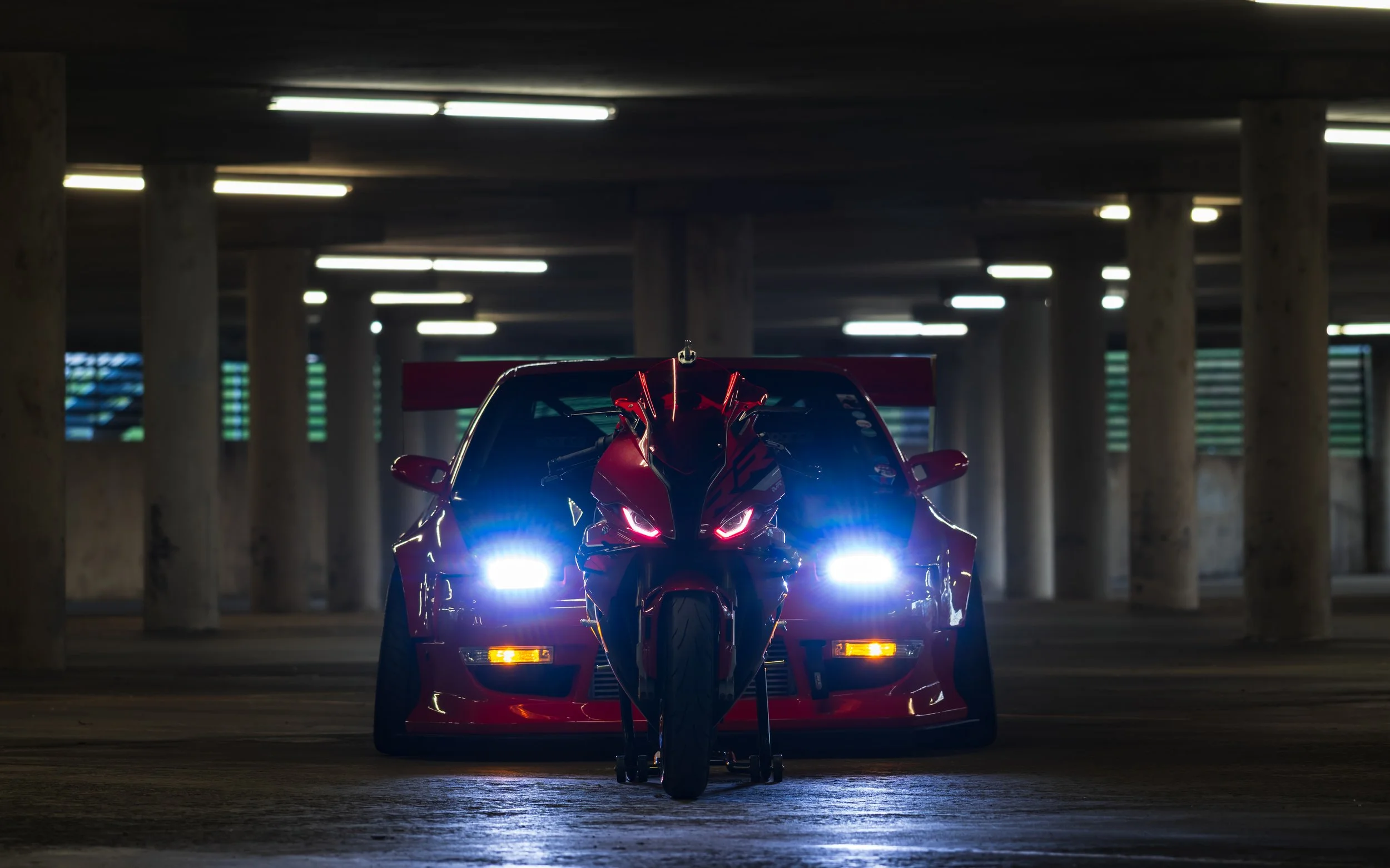 Cars / Bikes