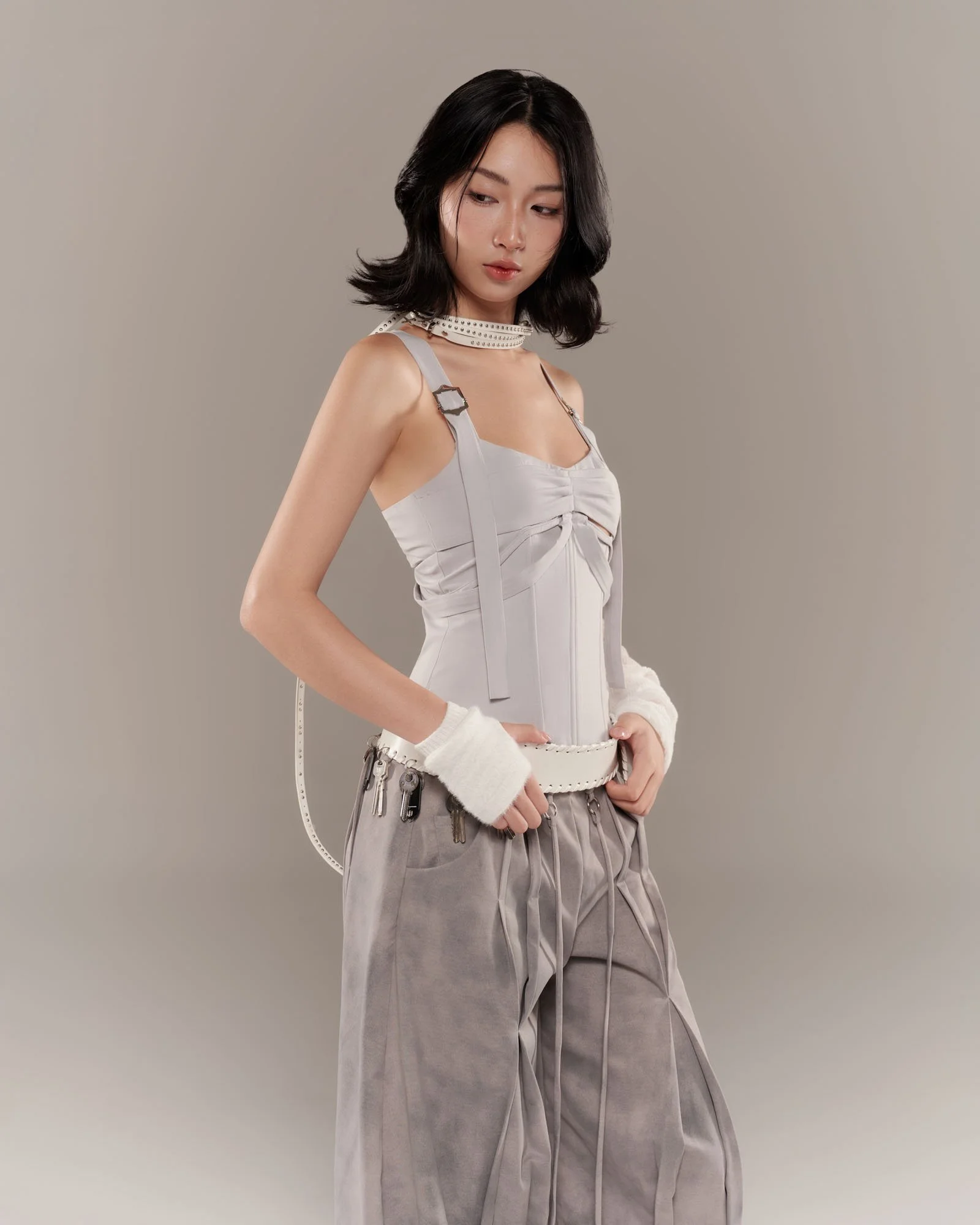 20260415-Radbitle top (Grey) + Solomon pants (Grey) 3.jpg