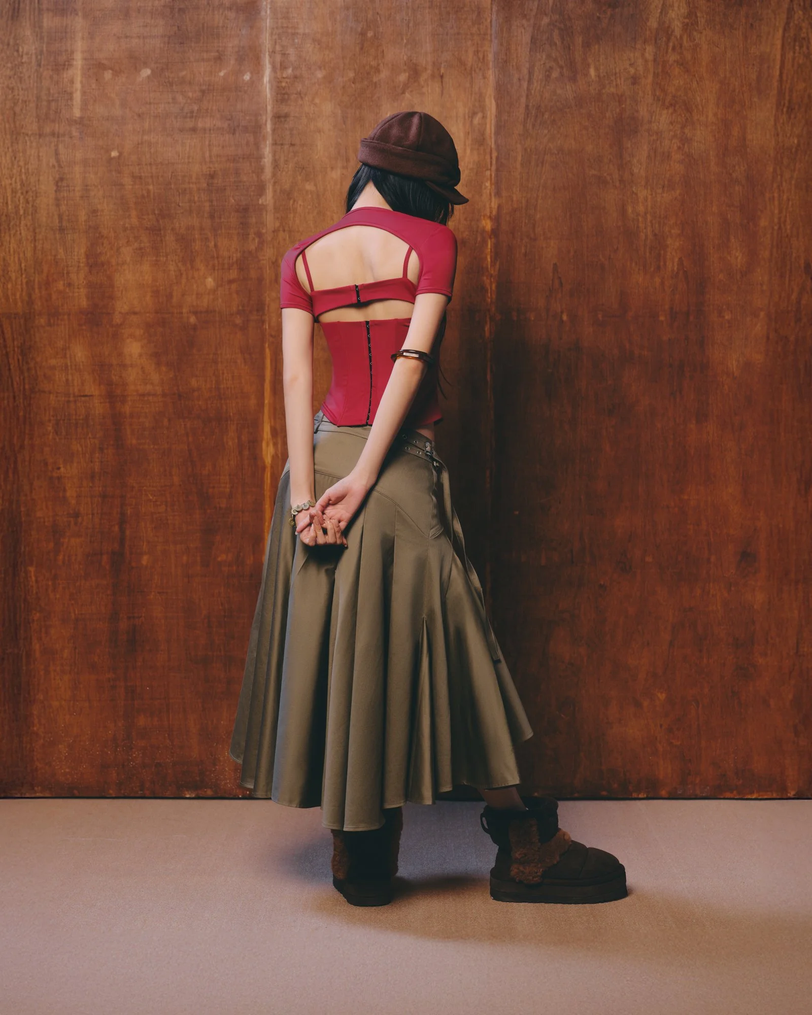 20260406-Camir top (Red) + Davon skirt (Moss Green) 4.jpg