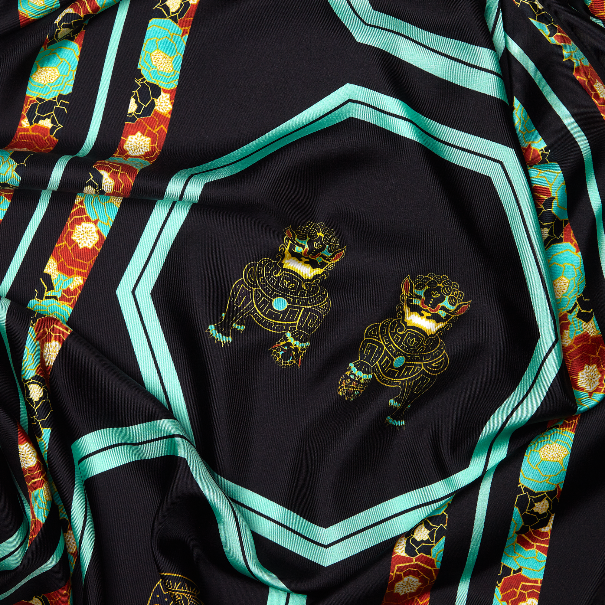 LOVER_A FIGHTER “DEITY” SHAWL_7009.png