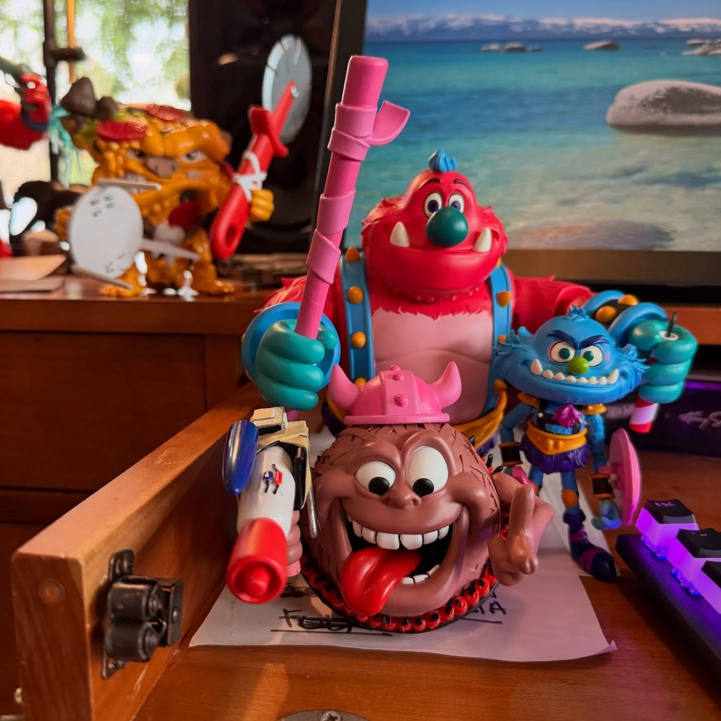 Just us and our @9to5warriors friends. Different paths. Same table. Chaos guaranteed. 💚 🔥