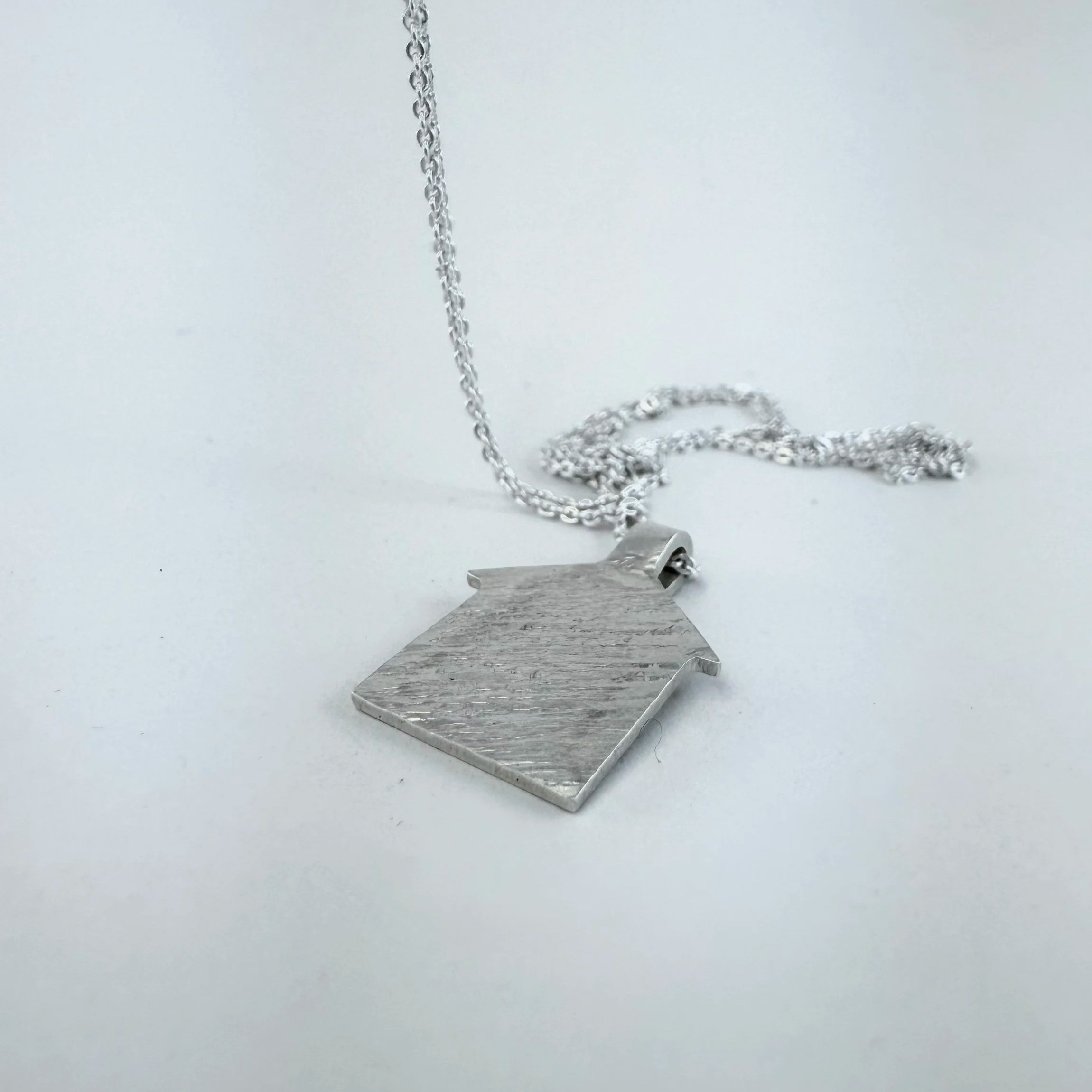 Single house pendant