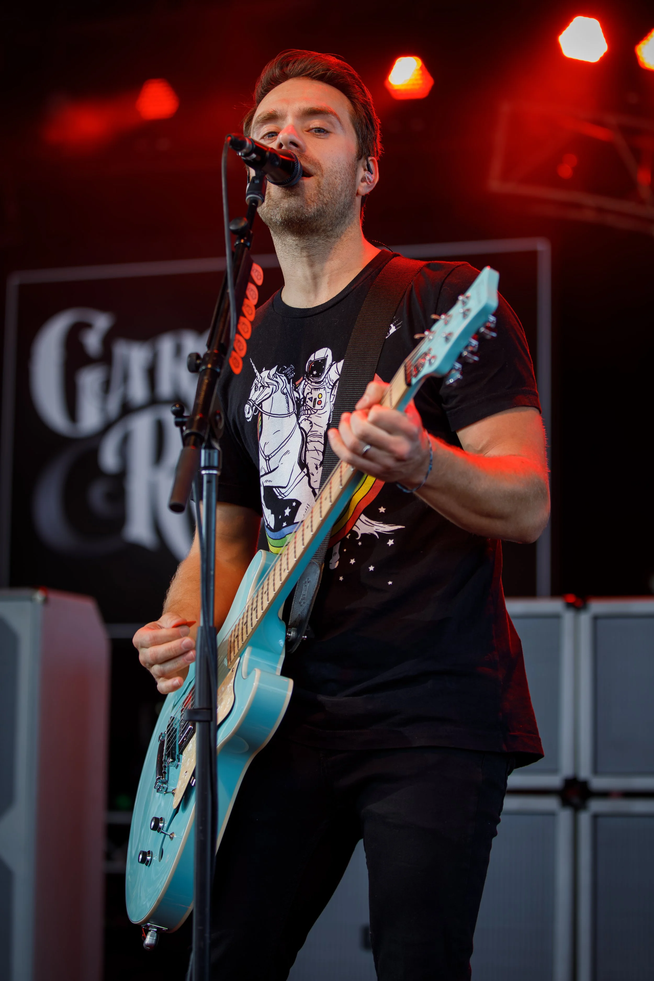 mikesingsonphoto_simpleplan3.jpg