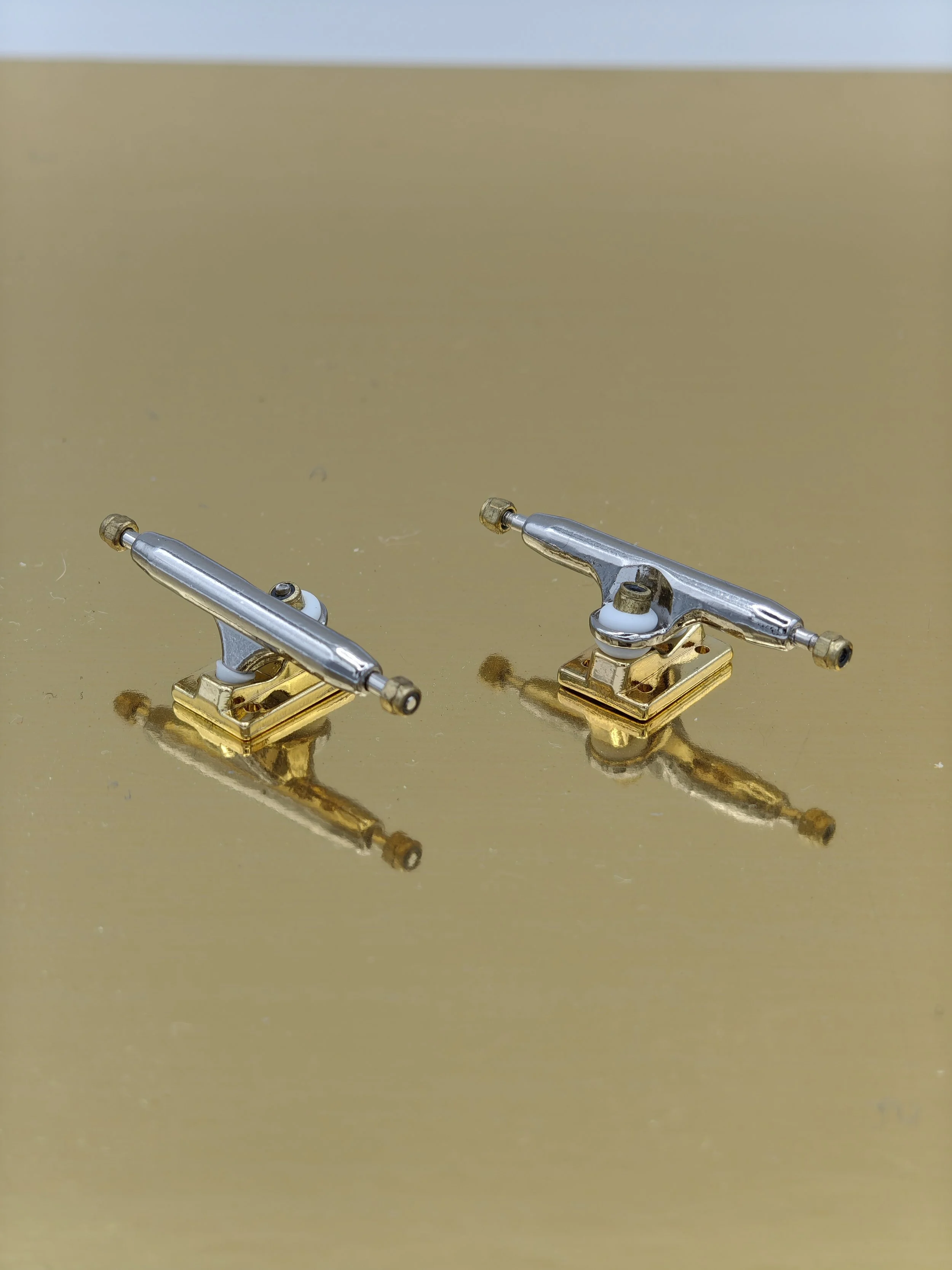 Gold Drip 34 mm Trucks