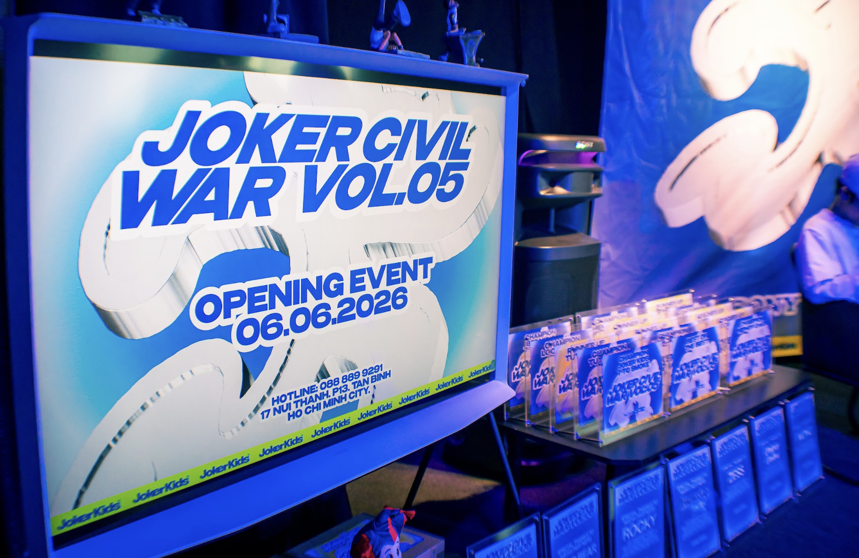 JOKER CIVIL WAR LÀ GÌ ?