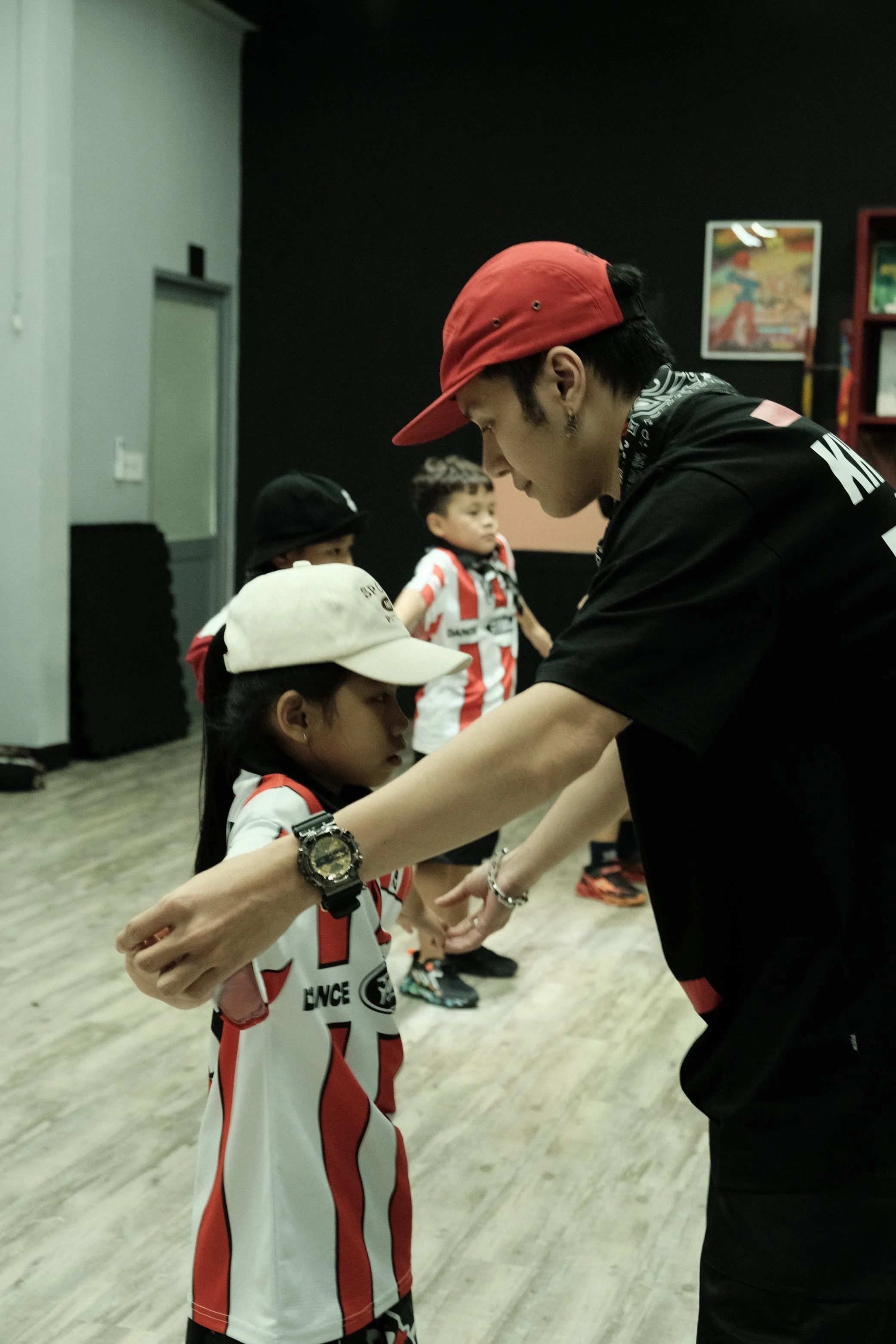 buổi học popping tại joker kids dance studio