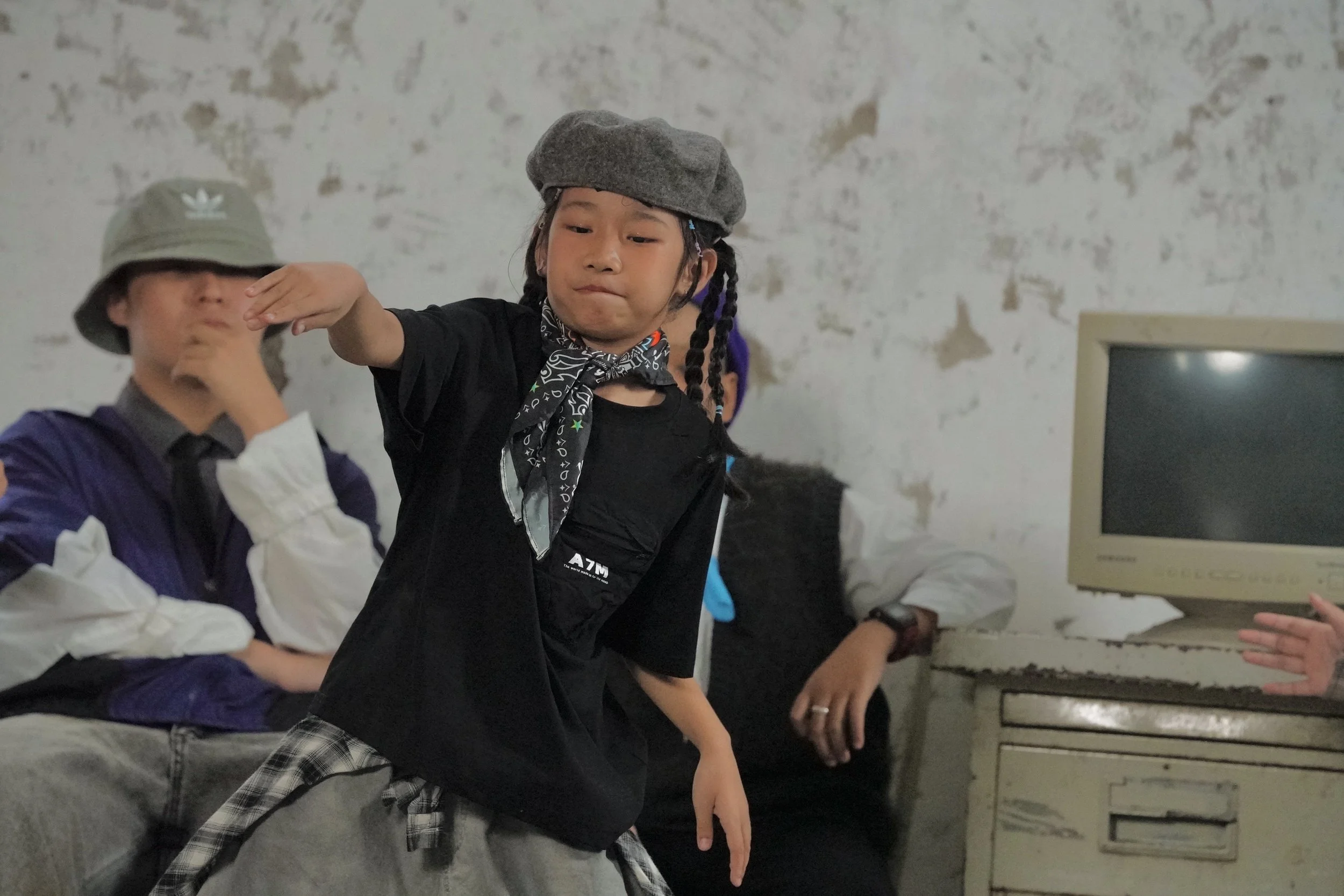 Lớp học nhảy Popping cho trẻ em tại Joker Kids Dance Studio , tân bình , HCM