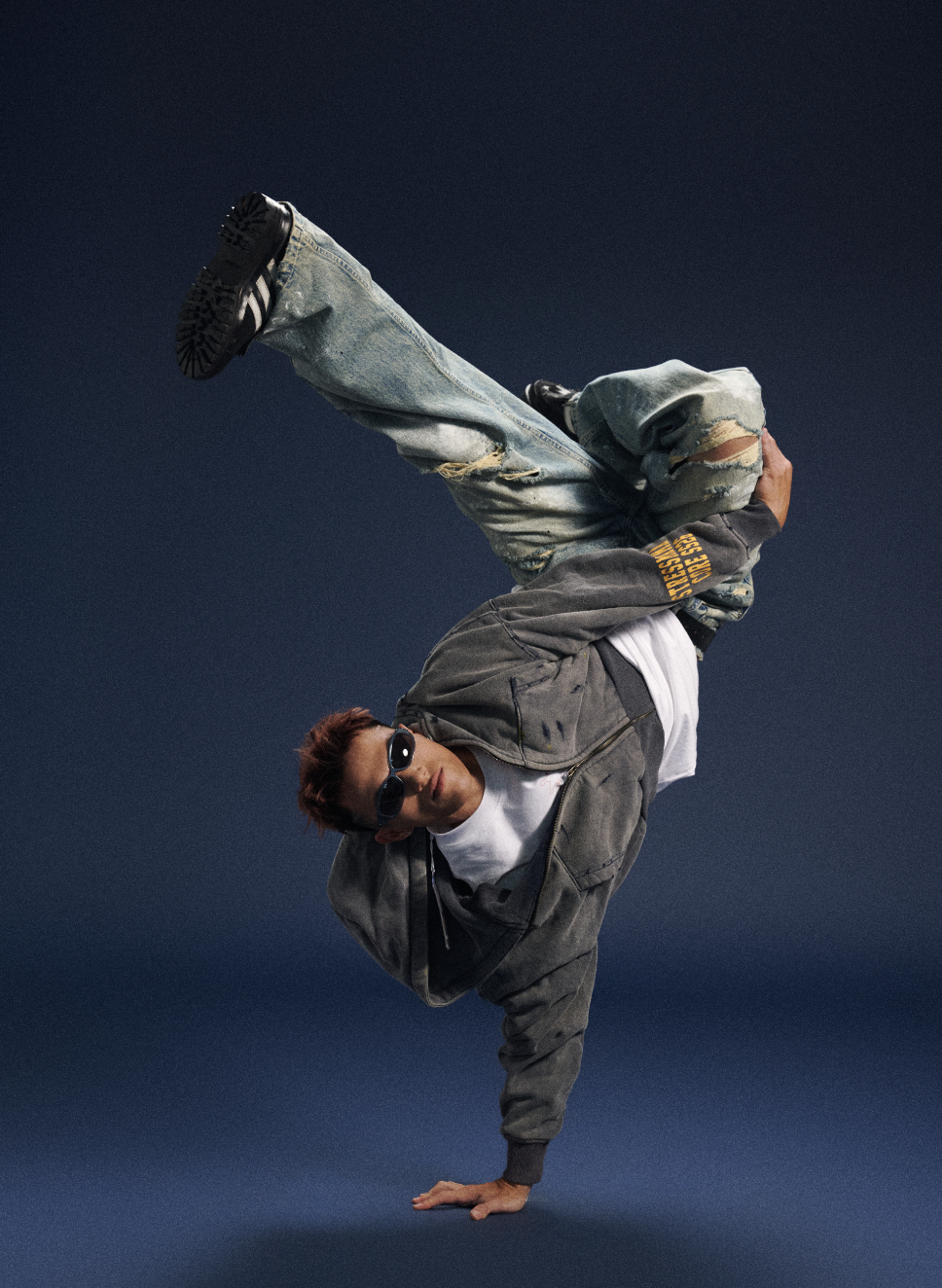 Giáo viên Saitama dạy nhảy breaking tại Joker Kids Dance Studio TPHCM