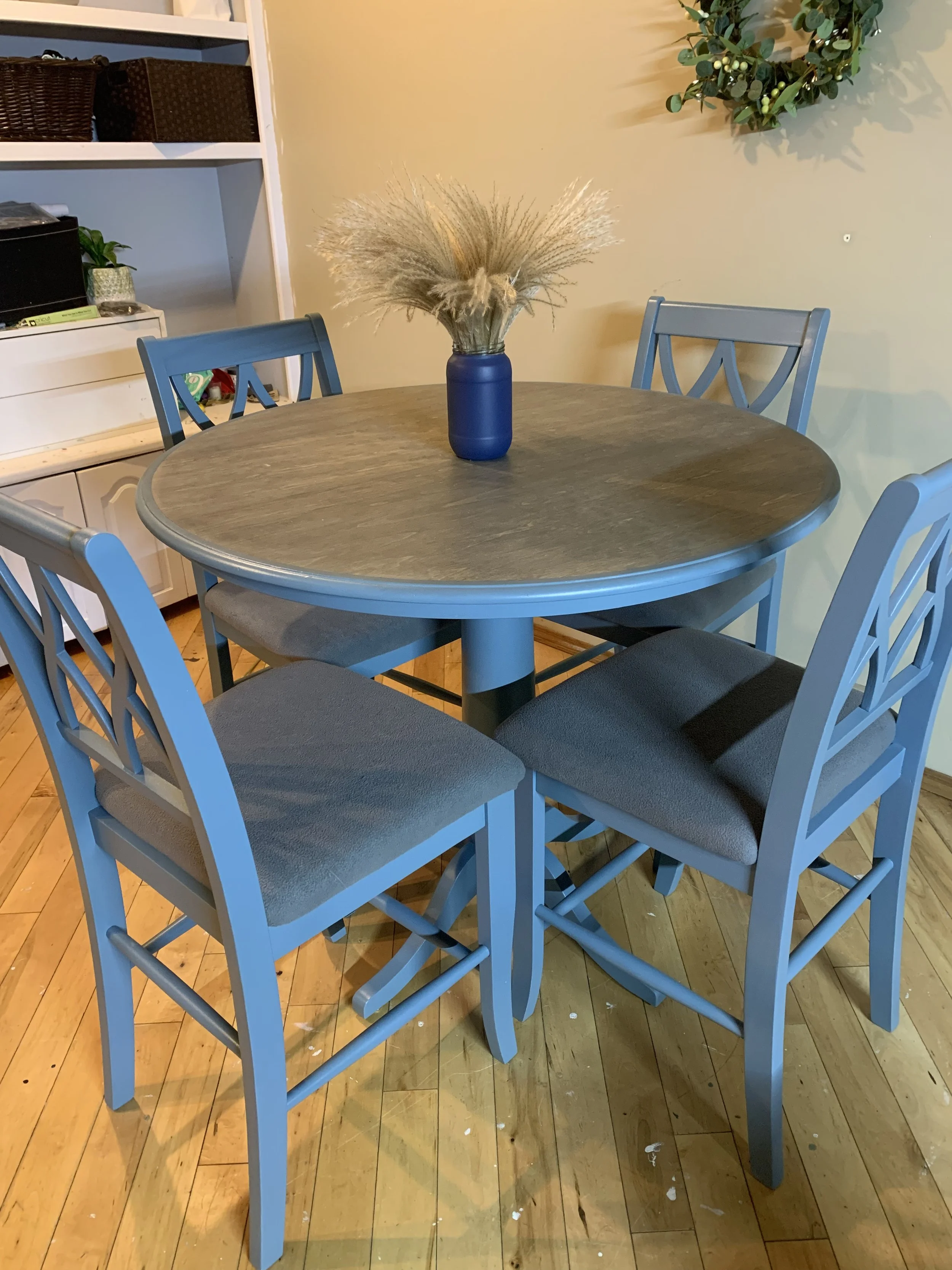 Pub table 2.jpg