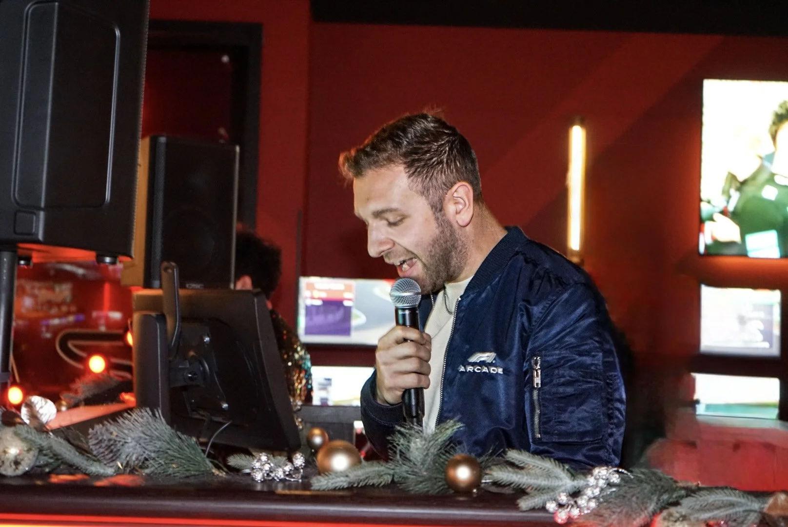 Lee hosting watch party at F1 Arcade Philadelphia.