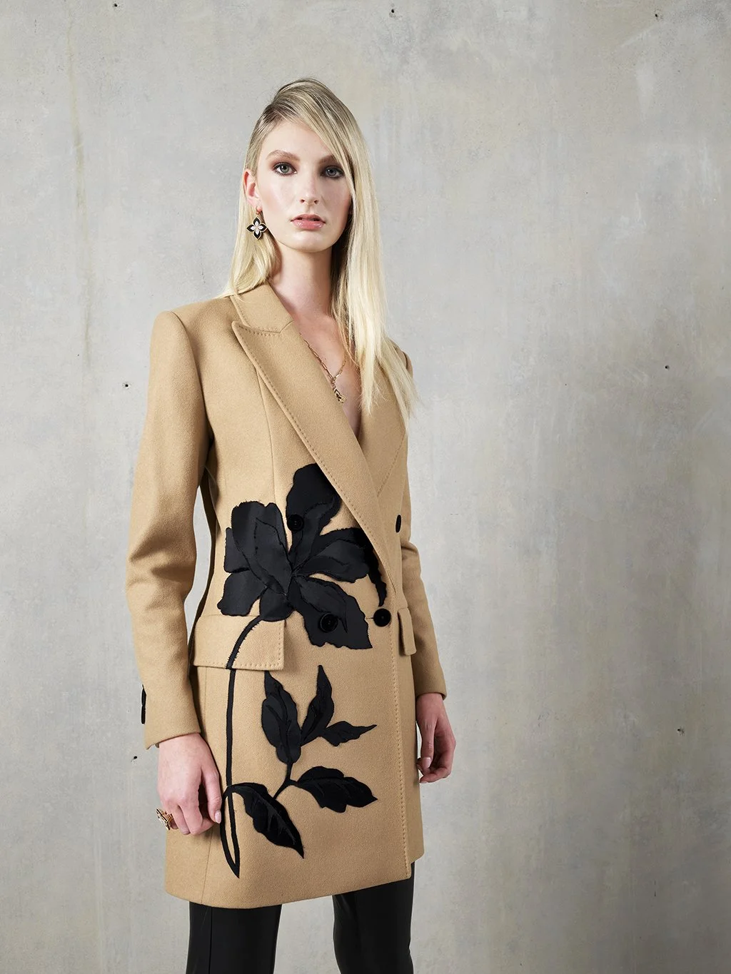 Look 04Cover _ AW Winter 2023.jpg.jpg