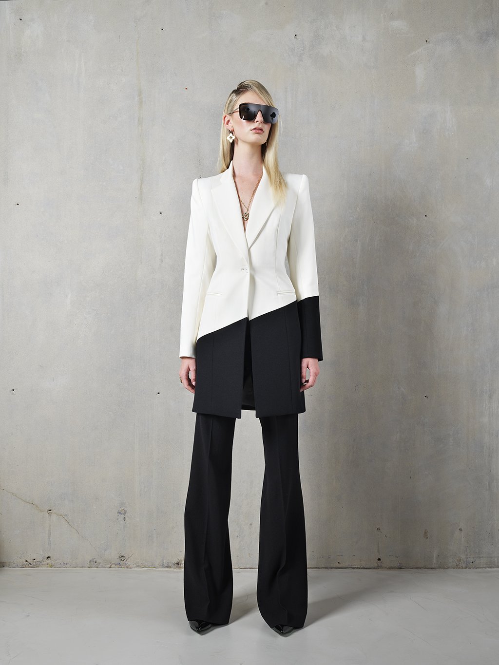 Look 01 _ AW Winter 2023.jpg