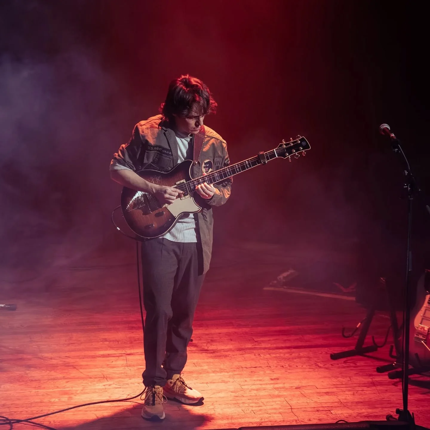 @matteomancuso.guitar at @islington_ah

Some musicians play guitar. Others completely redefine what the instrument can do.

An unreal performance from start to finish
🎸🔥
📸 

#londonphotographer
#livemusicphotographer
#ConcertPhotography
#Islington