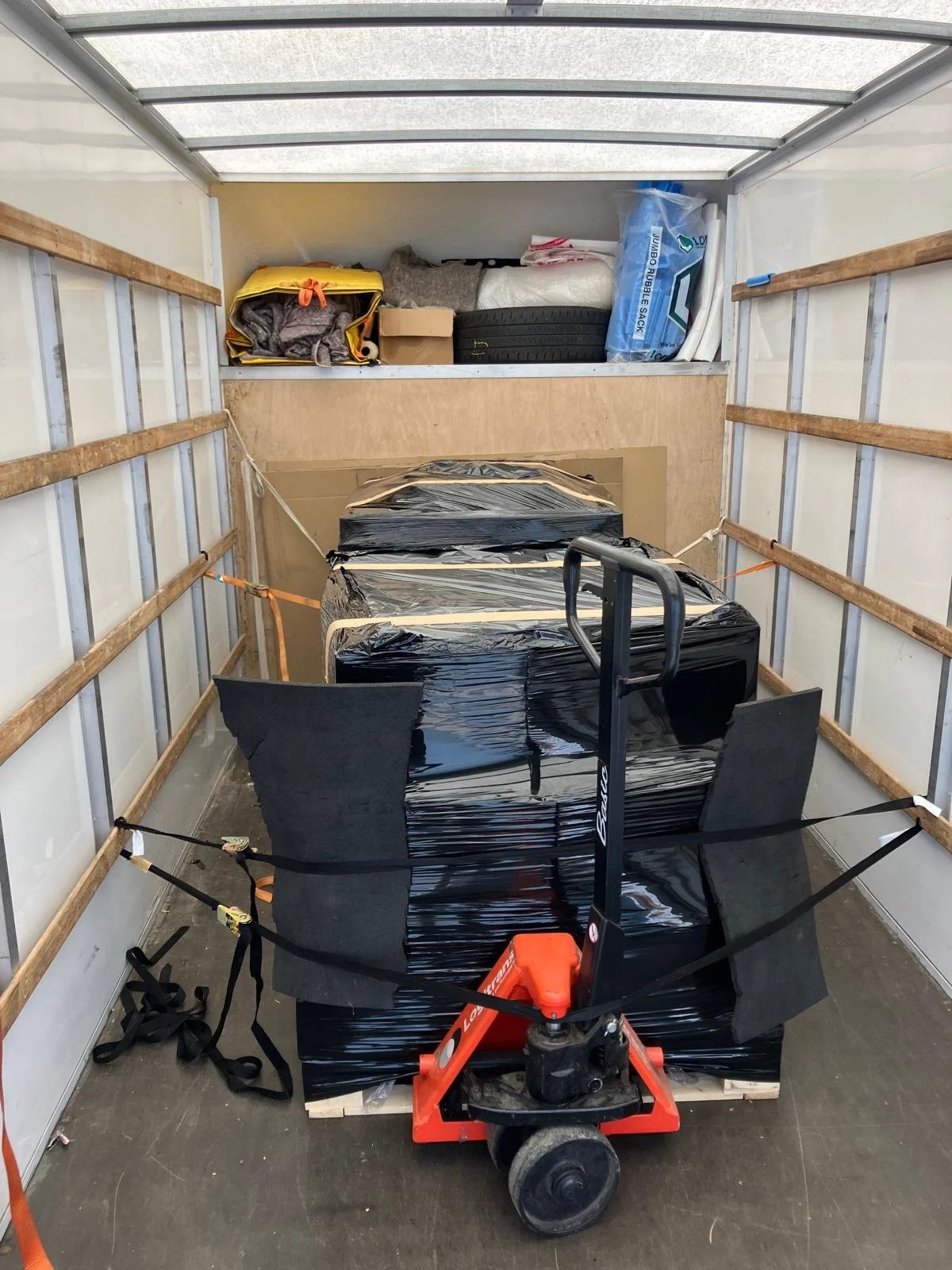 Commercial customer - Palletised goods delivery