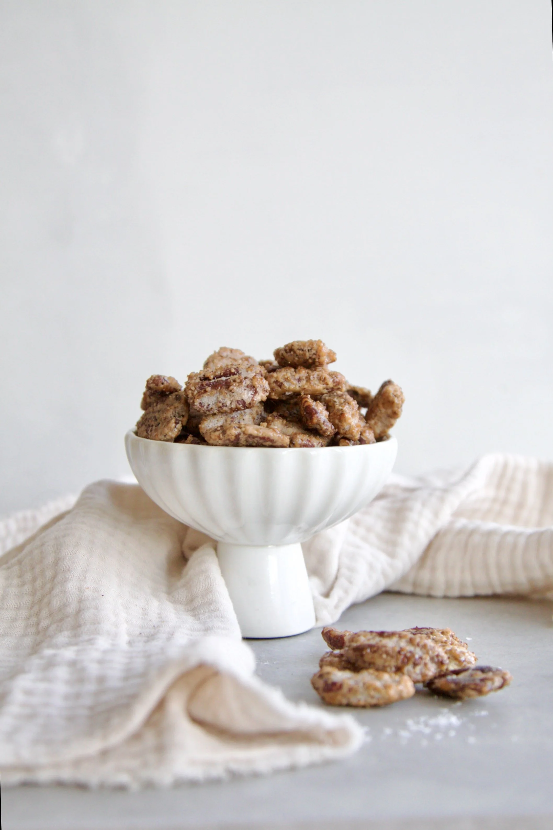 Caramelized pecan nuts