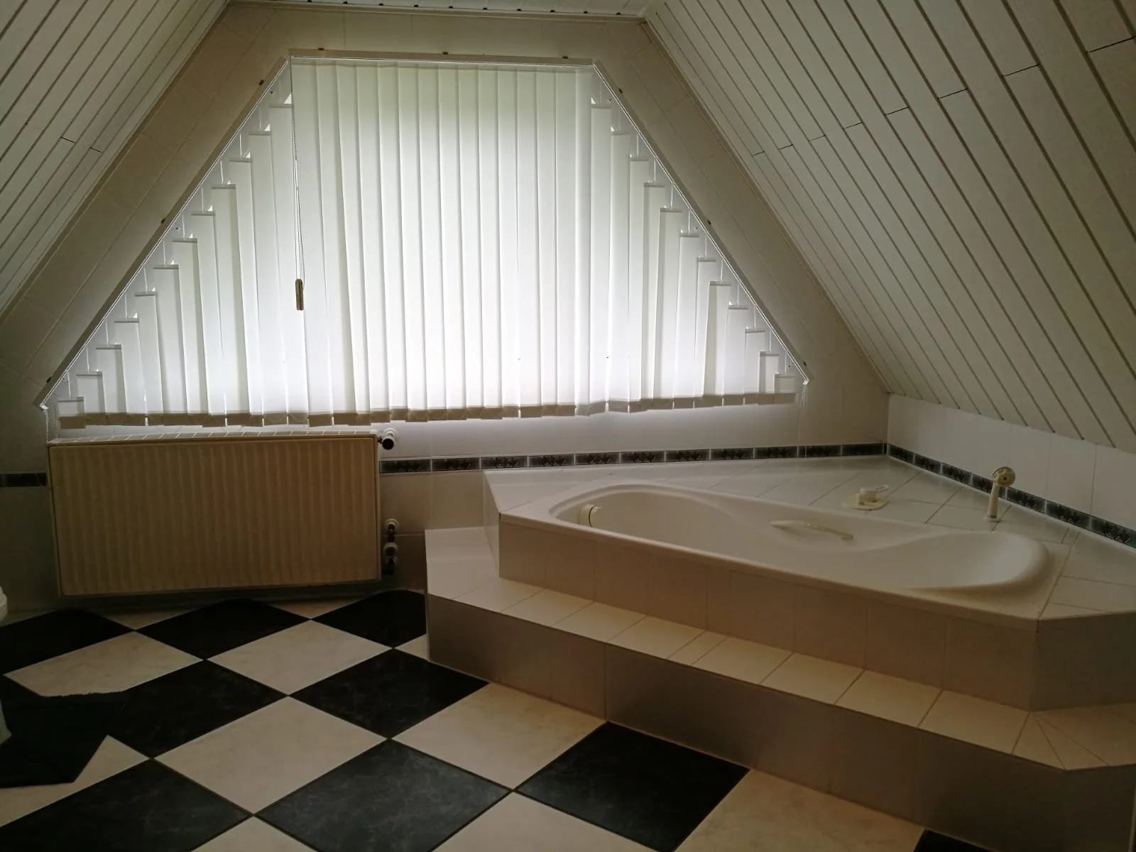 Badezimmer 5.jpg