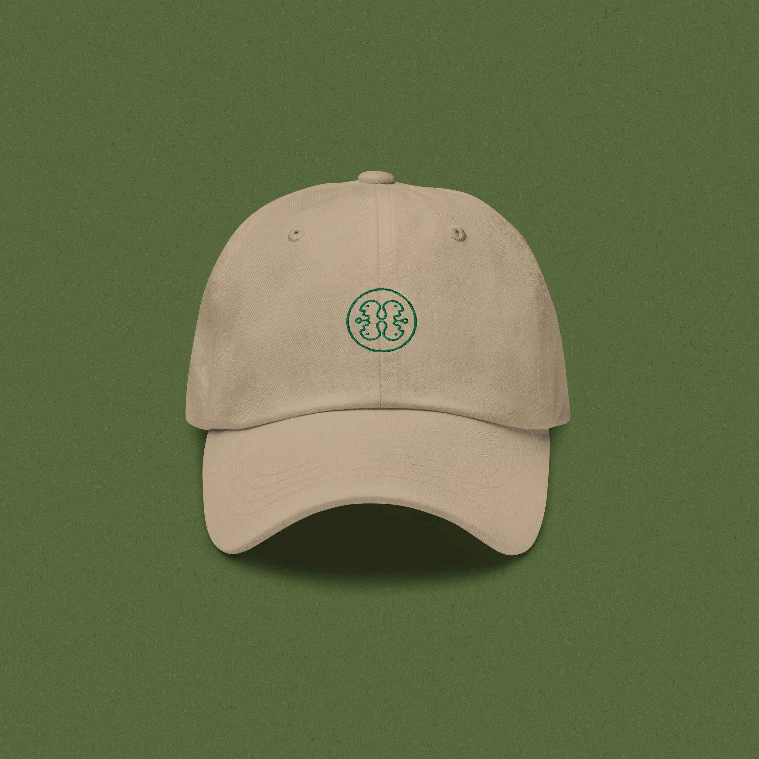 Beige keps fram.JPG
