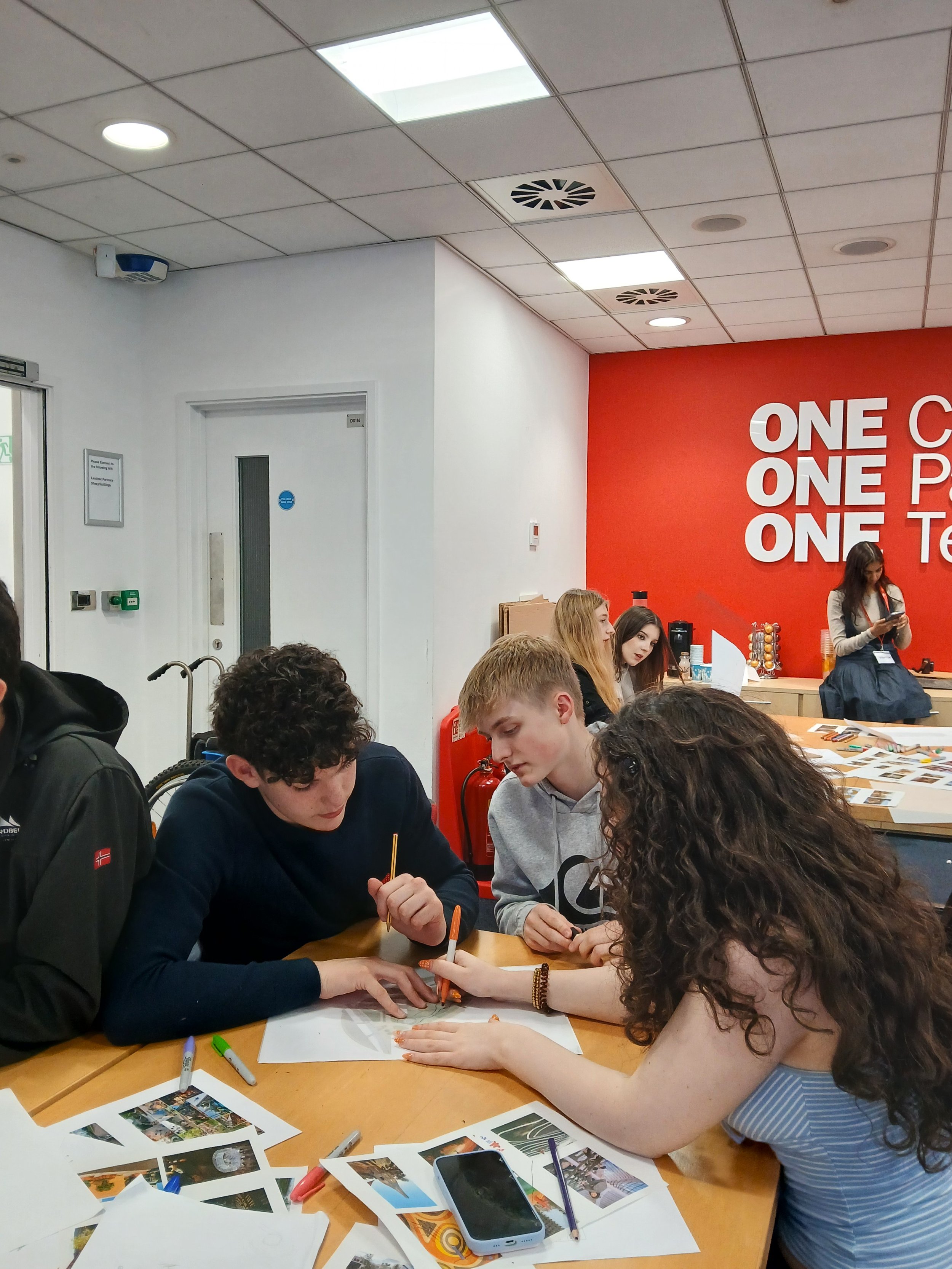 ACADEMY2025-26_L1 Design Workshop_2510 (33).jpg