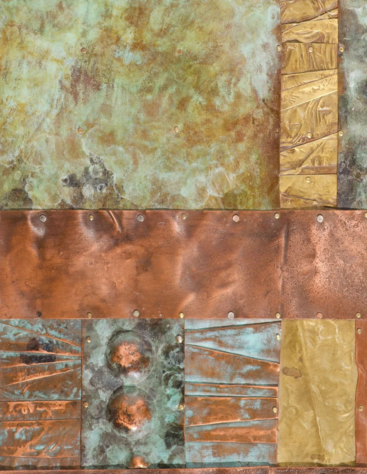 Summer.
Patinated copper, brass, and mixed metals
25 × 51 cm · 2006.
Private Collection