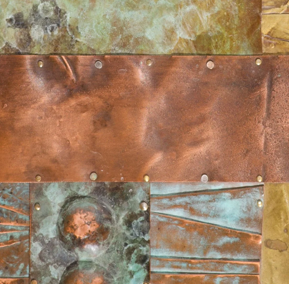 Summer.
Patinated copper, brass, and mixed metals
25 × 51 cm · 2006.
Private Collection