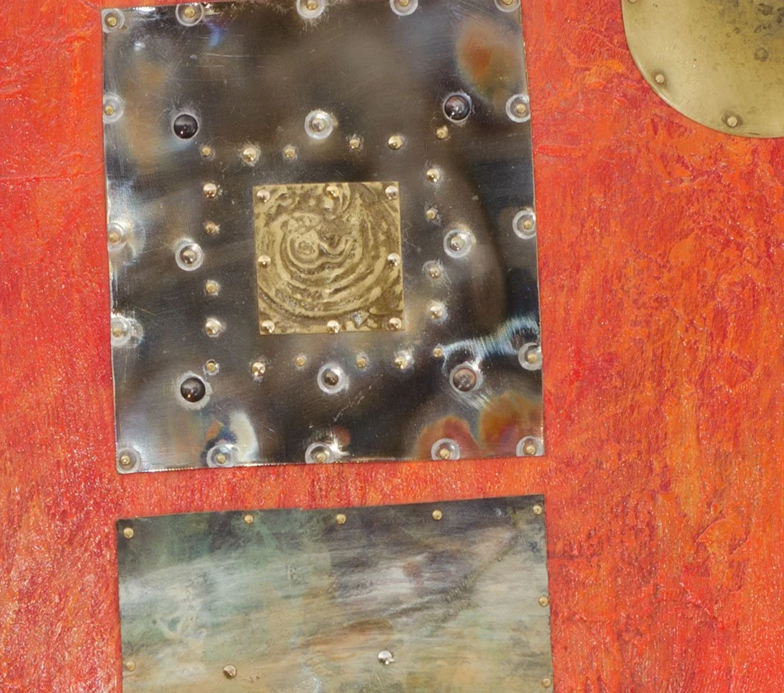 Sunrise.
Patinated copper, brass, and mixed metals
61 × 30 cm · 2008.
Private Collection