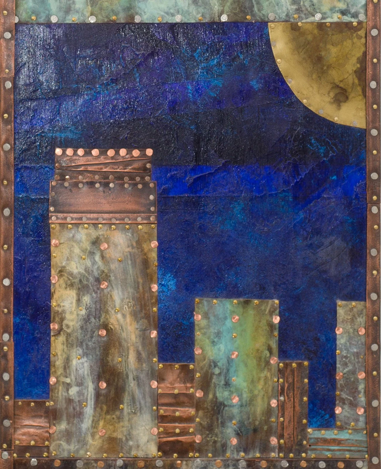 Dusk.
Patinated copper, brass, and mixed metals
61 × 30 cm · 2008.
Private Collection