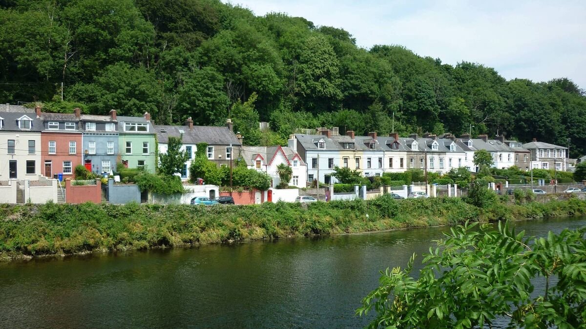 Historical Walking Tour: Sunday’s Well 