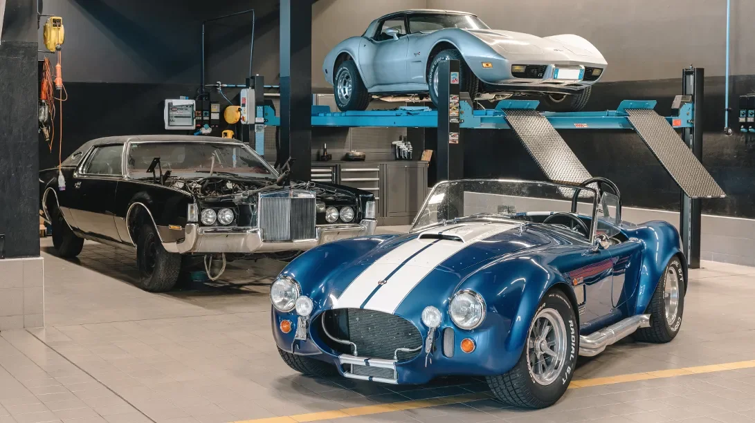 Diamond Garage