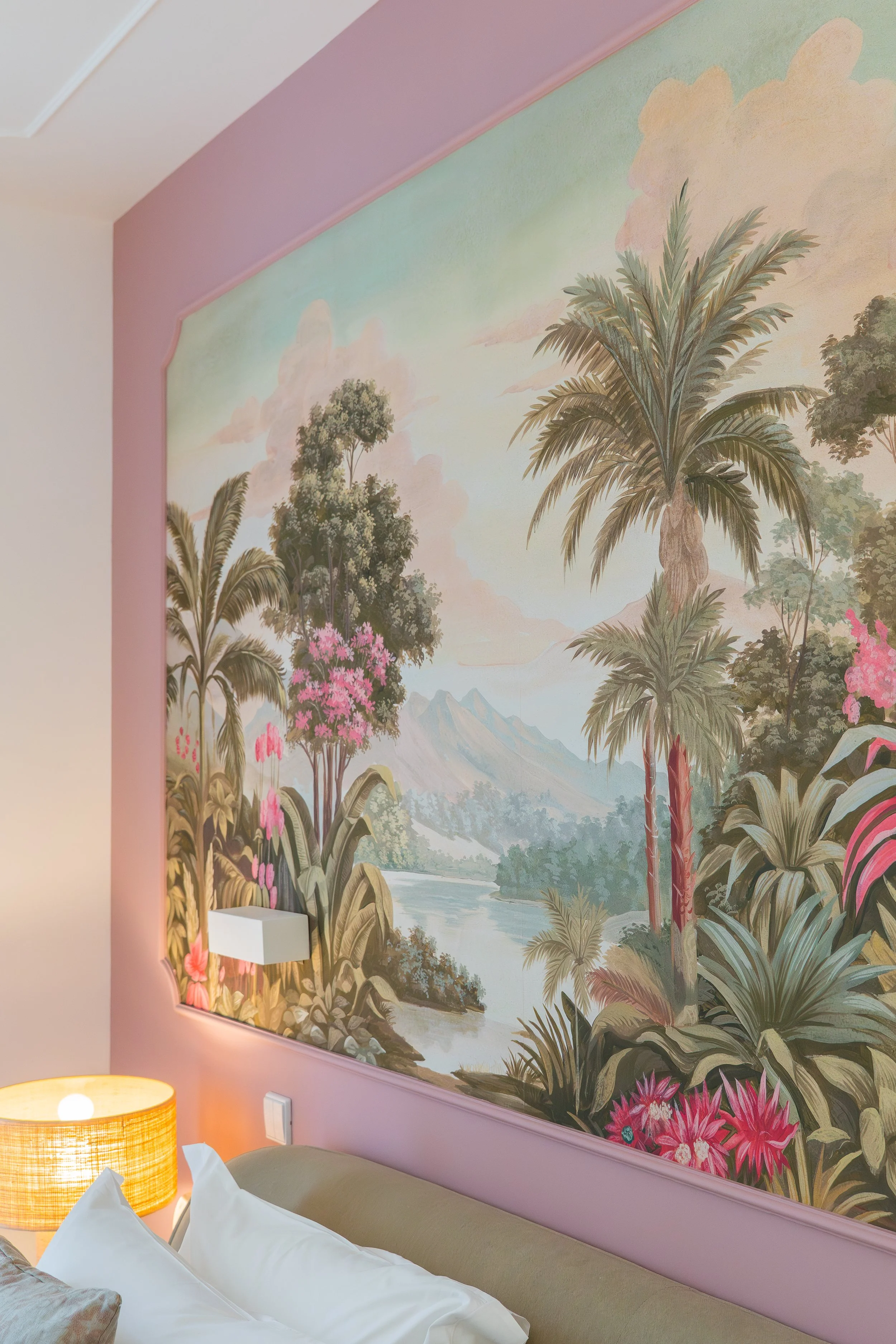 Standard Room Wall 01.jpg
