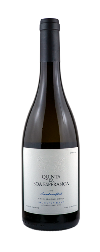 A bottle of Quinta da Boa Esperança 2021 Sauvignon Blanc wine with a black capsule and white label.