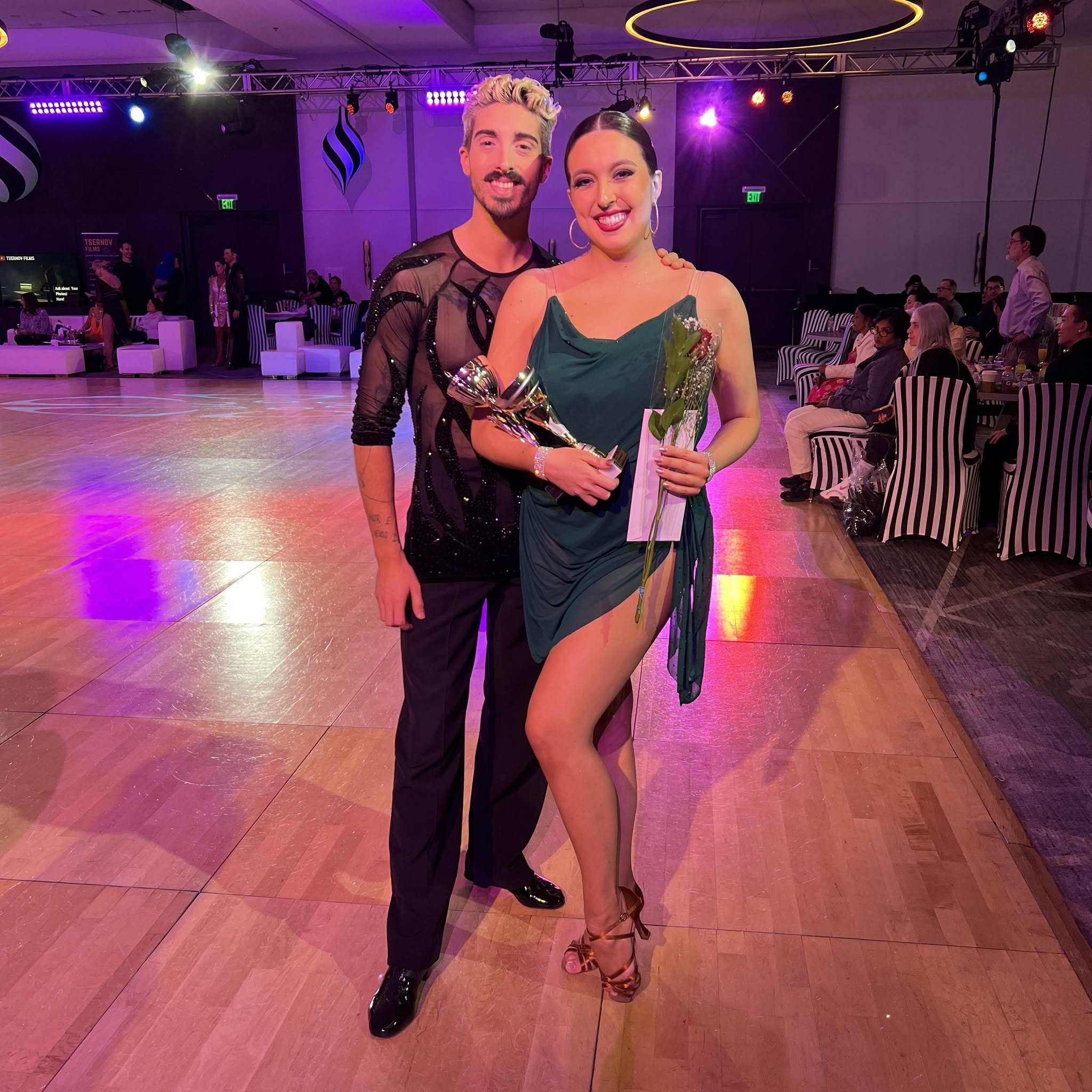 Experienced ballroom student performing after training with Jelena.