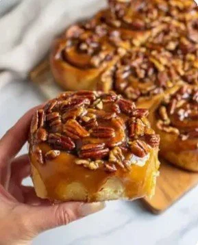 cinnamon rolls.jpg