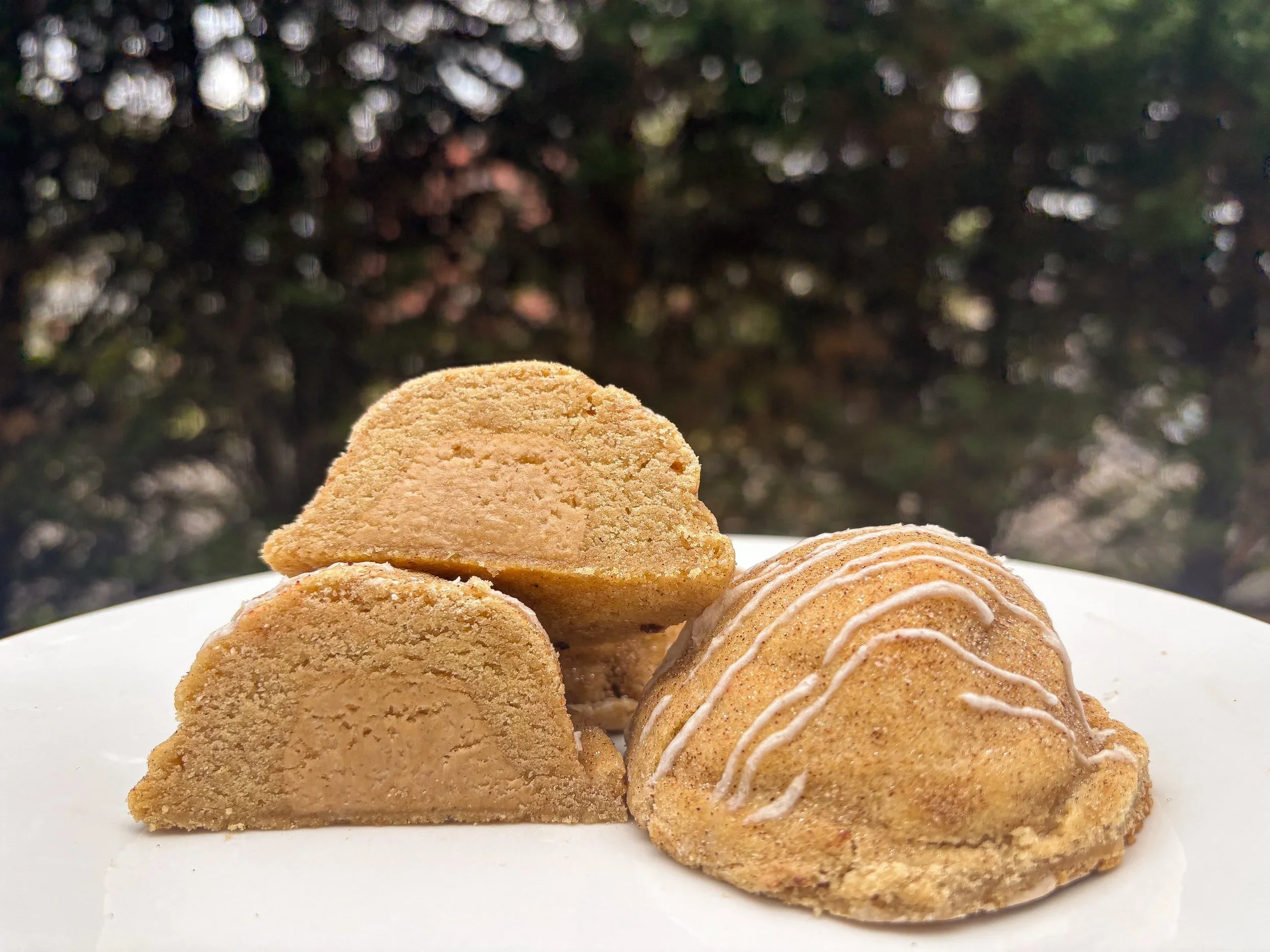 Snickerdoodle Stuffed Cookie