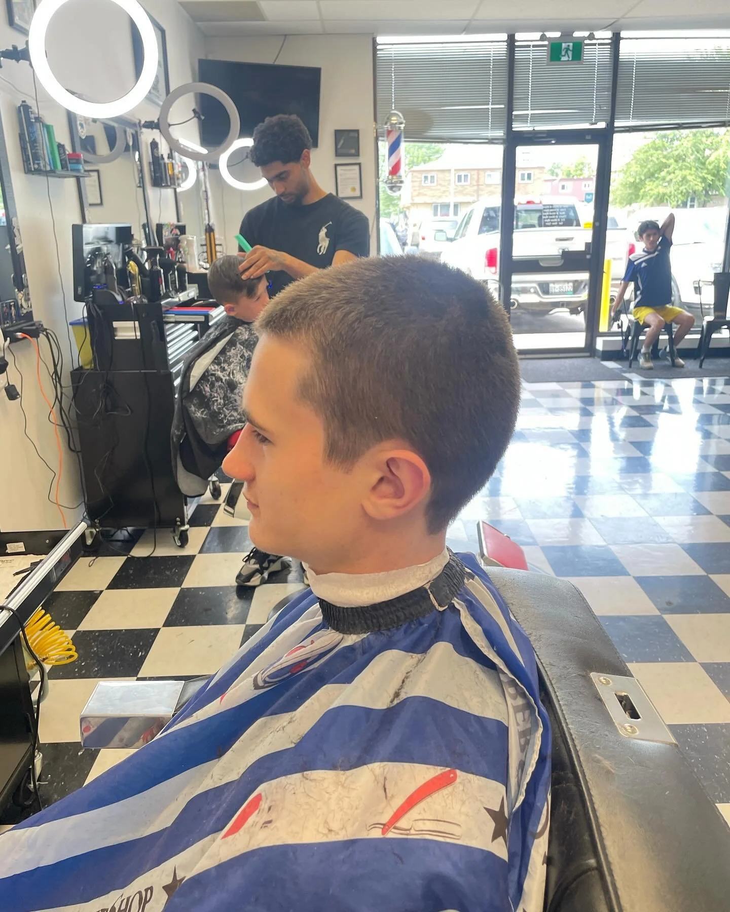 Clean buz cut
Book With me at @chathamkentbarbers 
Go follow main @hewson_machado