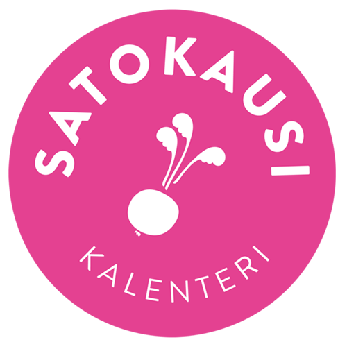 Pinkki pyöreä logo, jossa teksti 'SATAKOUKASI' yläosassa ja 'KALENTERI' alaosassa.