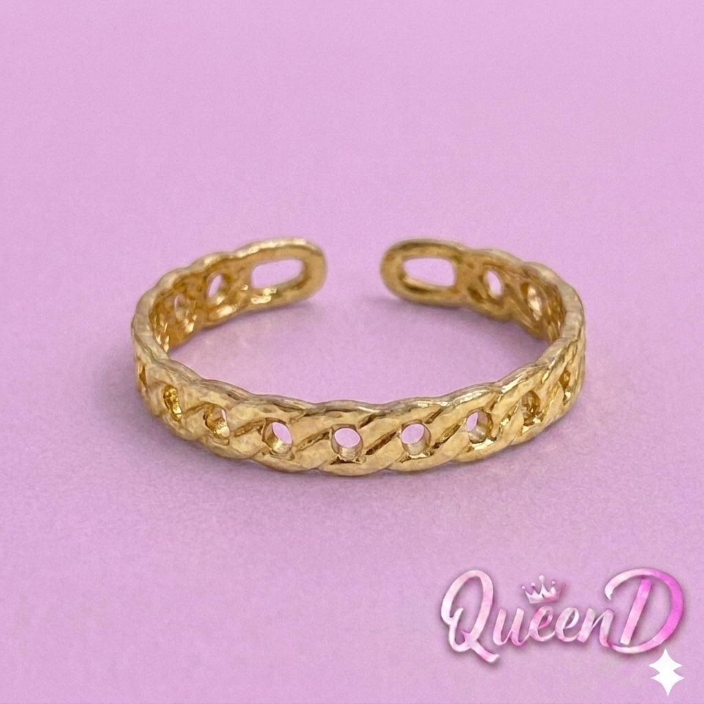 Queen D – Golden Braid Ring