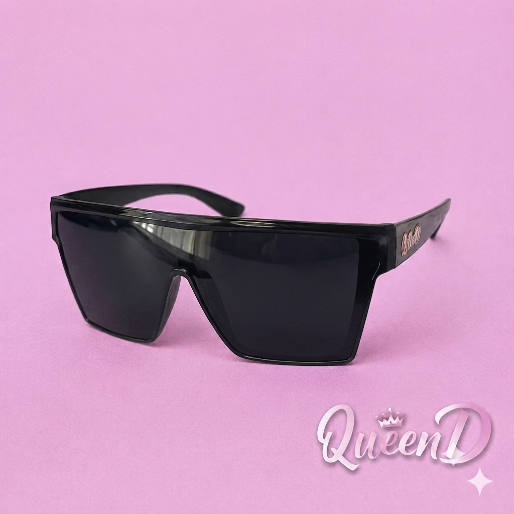 Queen D – Midnight Bold Sunglasses