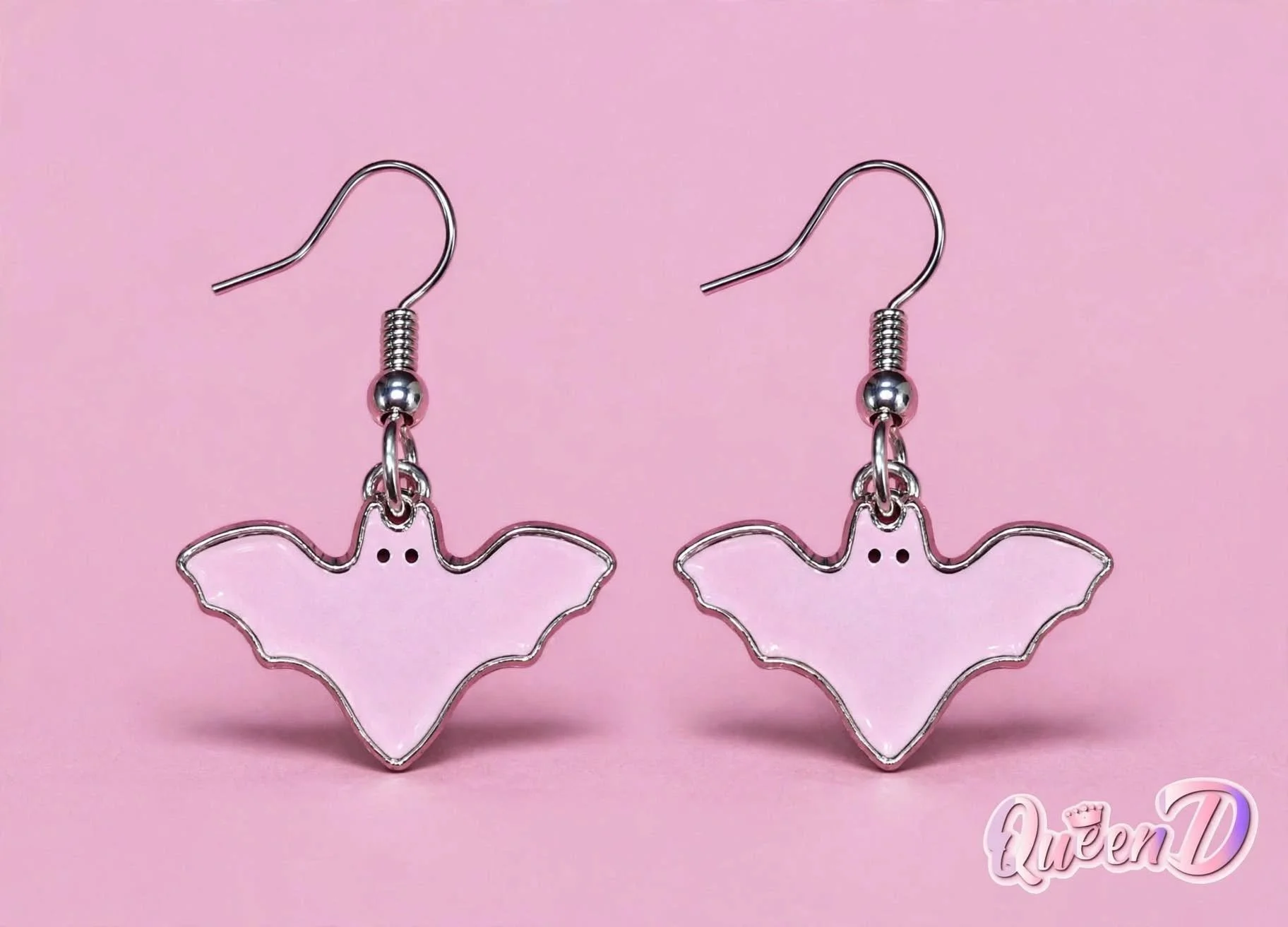 Queen D – Blushwing Bats