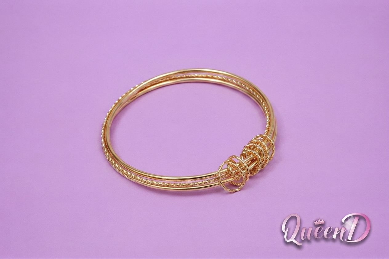 Queen D – Golden Knot Bracelet