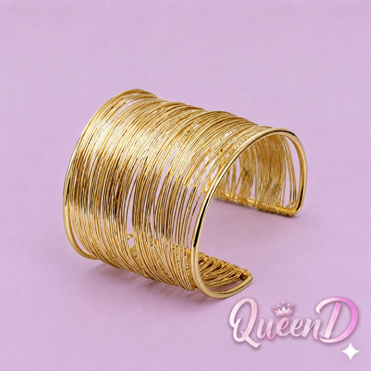 Queen D – Golden Cascade Bracelet