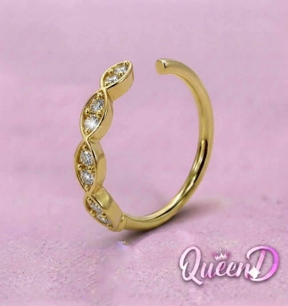 Queen D – Golden Marquise Crystal Piercing