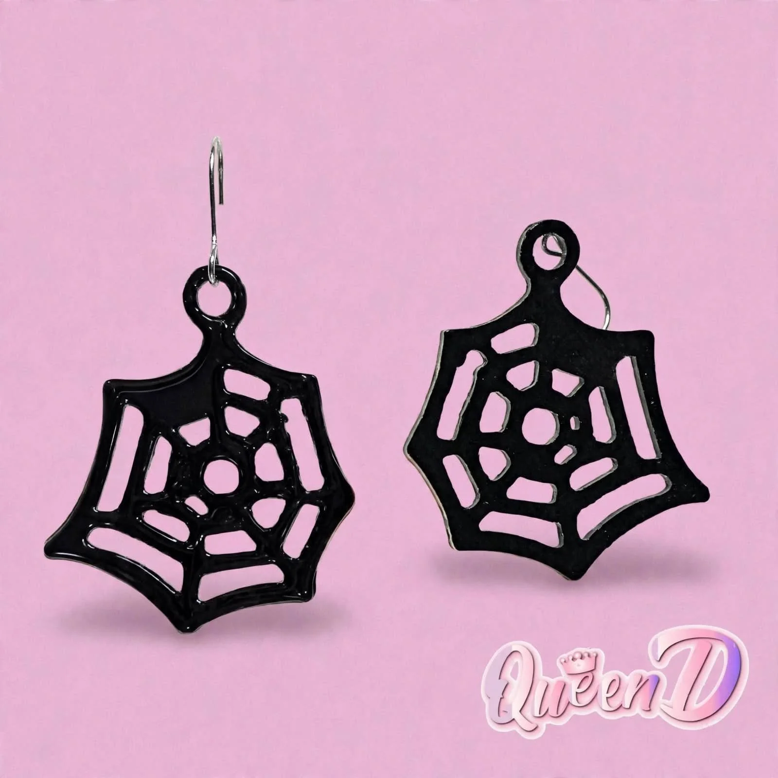 Queen D – Shadow Web Drop Earrings