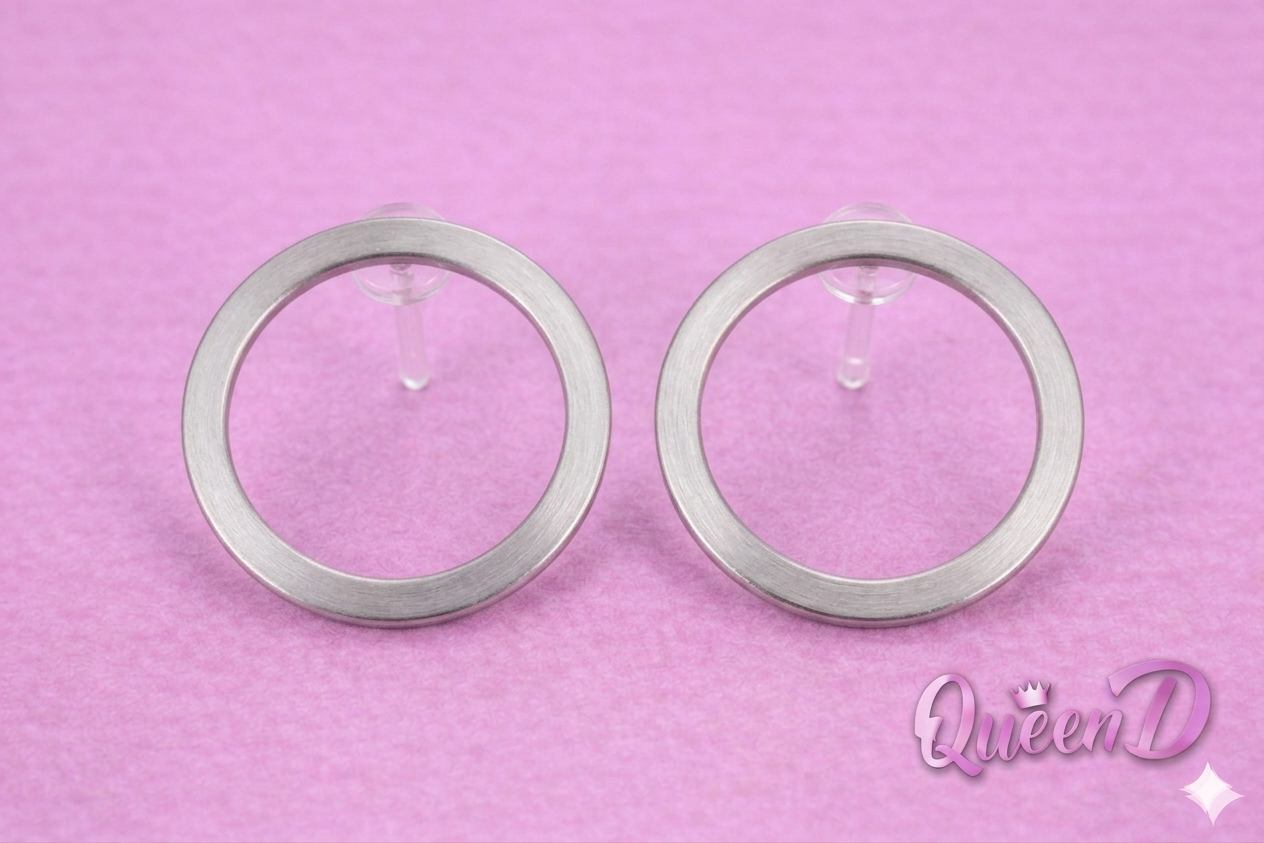 Queen D – Halo Gem Stud Earrings