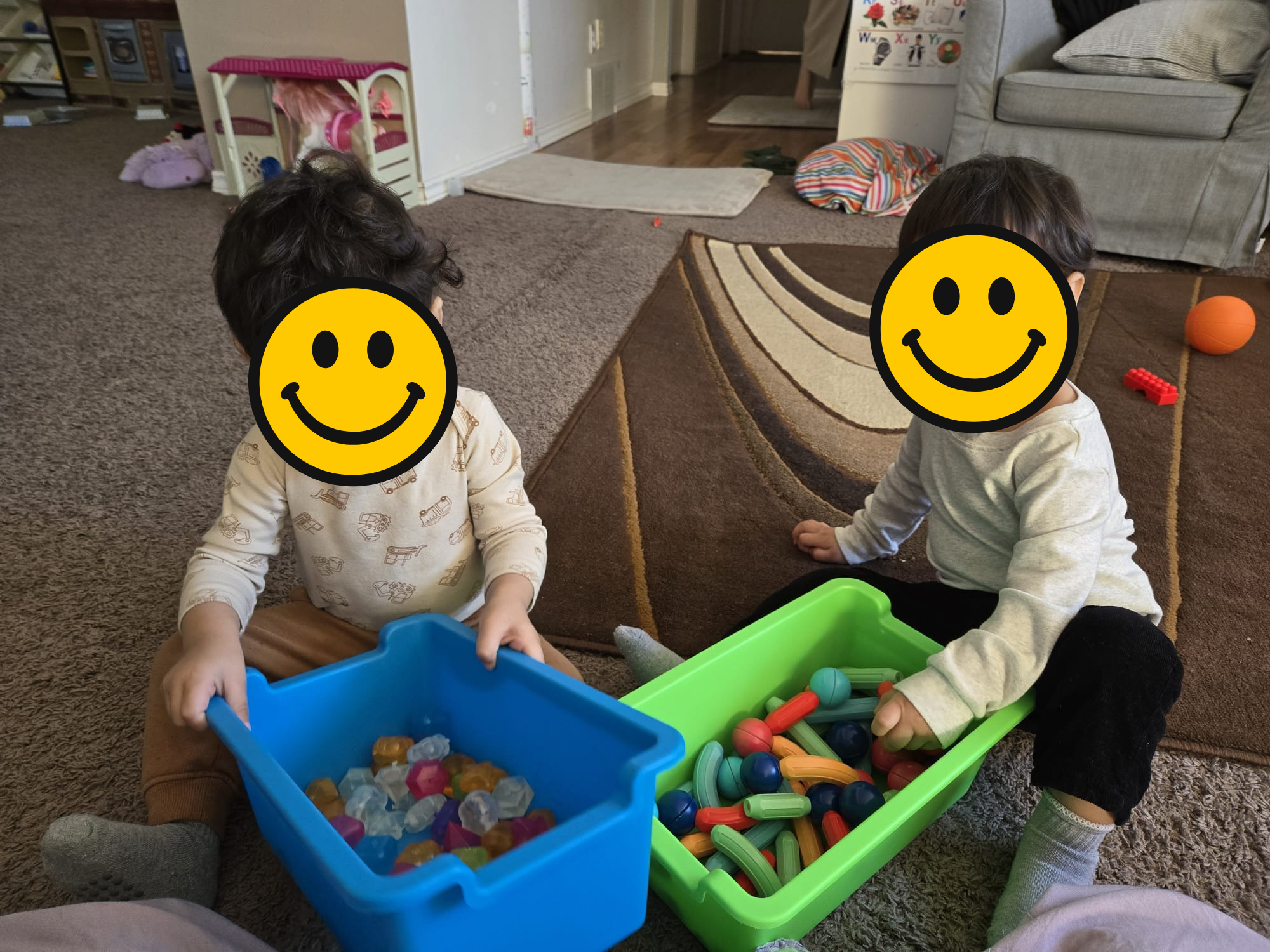Kids-playing-outside (3).png