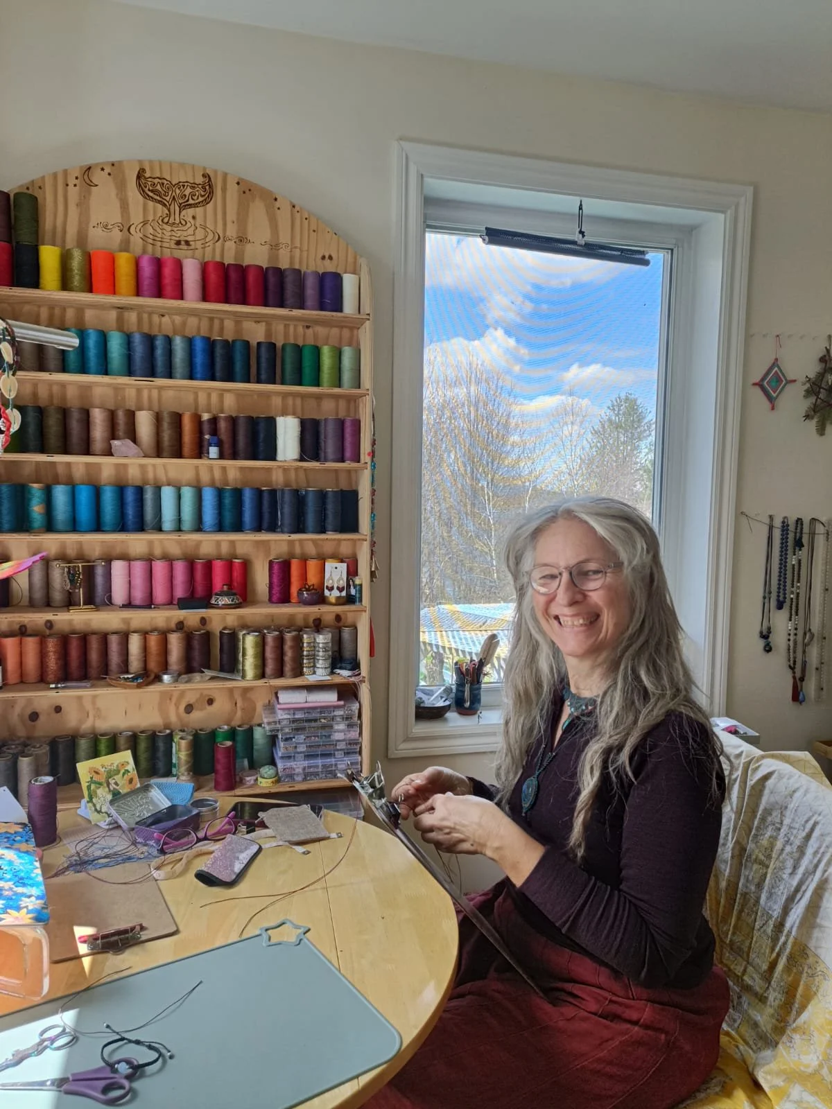 Christine-Claire dans son atelier